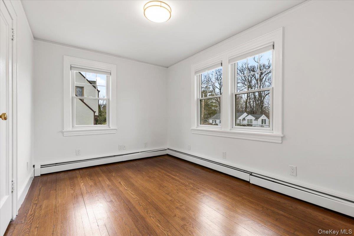 #20 photo, 12 Robin Hill Road, Scarsdale , NY 10583