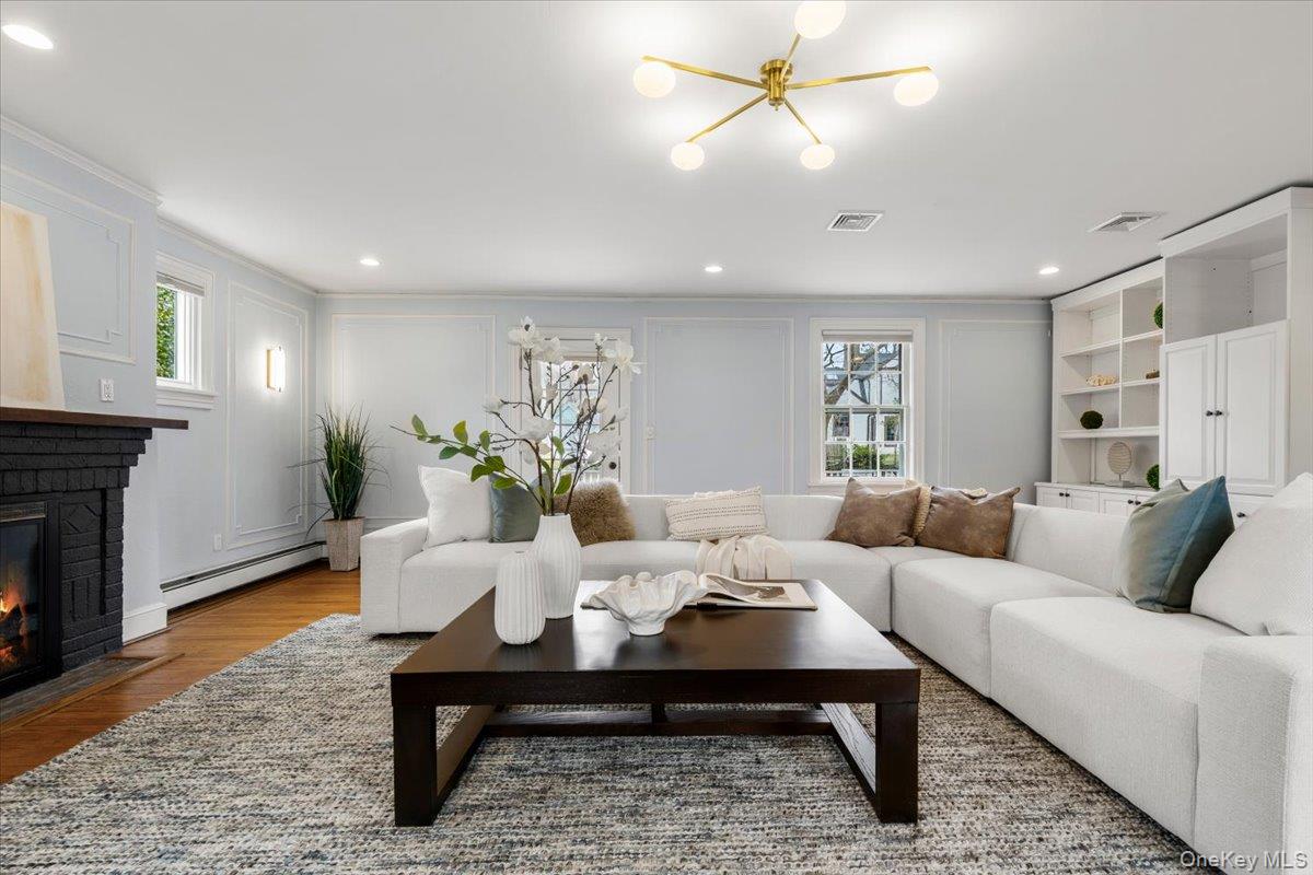 #3 photo, 12 Robin Hill Road, Scarsdale , NY 10583