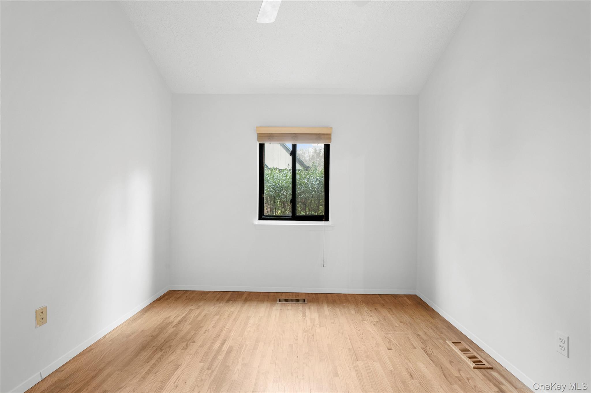 #14 photo, 310 Birch Lane, Irvington , NY 10533