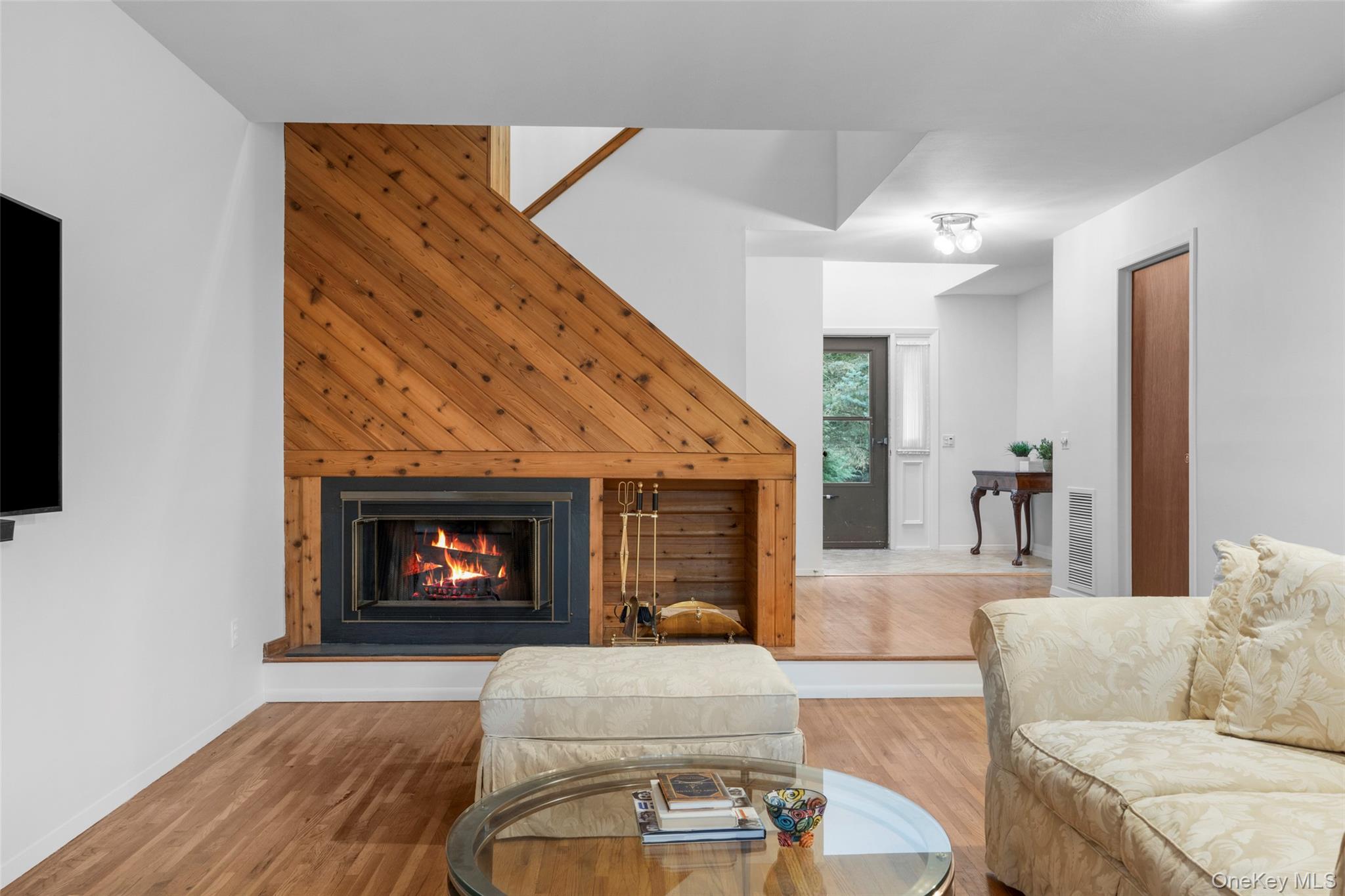 #7 photo, 310 Birch Lane, Irvington , NY 10533