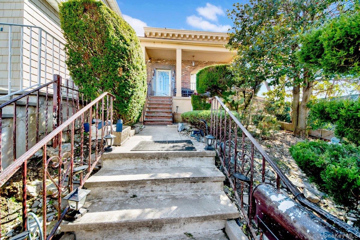 #1 photo, 3252 Waterbury Avenue, Bronx , NY 10465