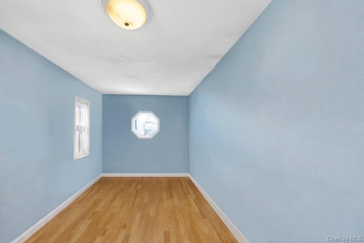 #14 photo, 3252 Waterbury Avenue, Bronx , NY 10465