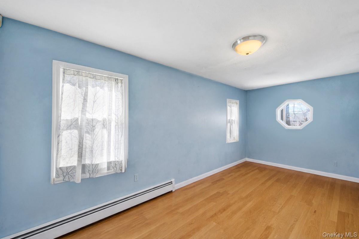 #15 photo, 3252 Waterbury Avenue, Bronx , NY 10465