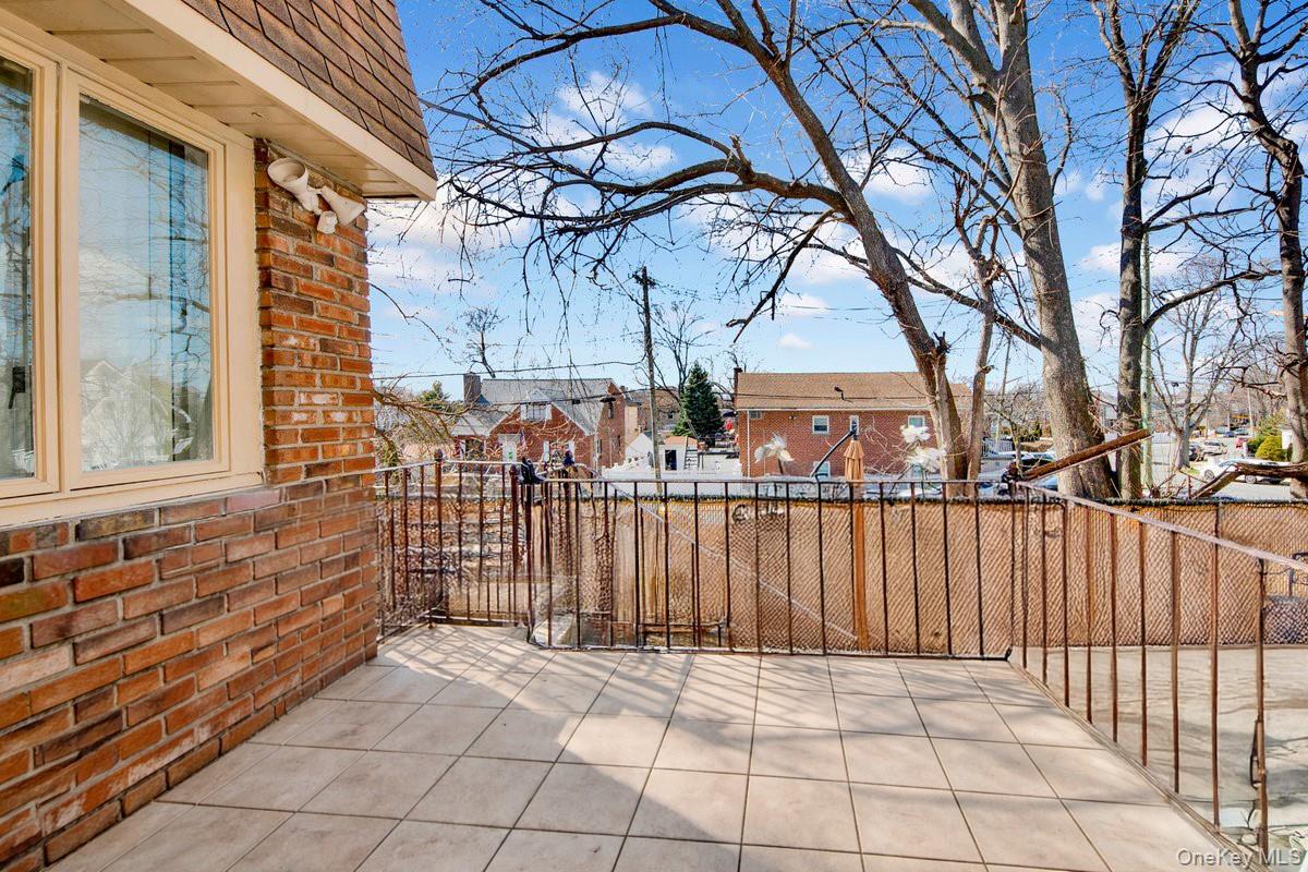 #16 photo, 3252 Waterbury Avenue, Bronx , NY 10465