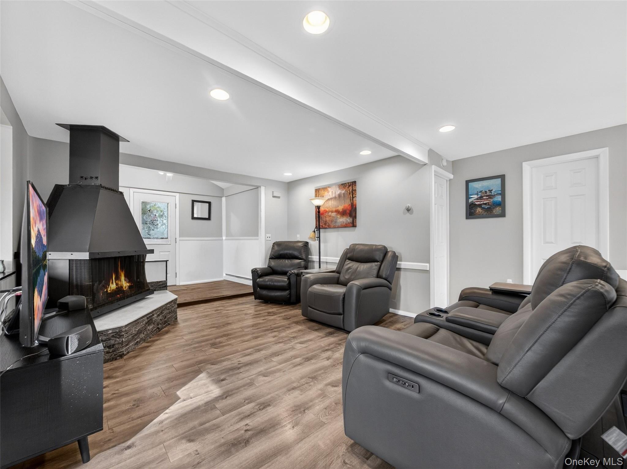 #3 photo, 97 Ridge Road, Valley Cottage , NY 10989