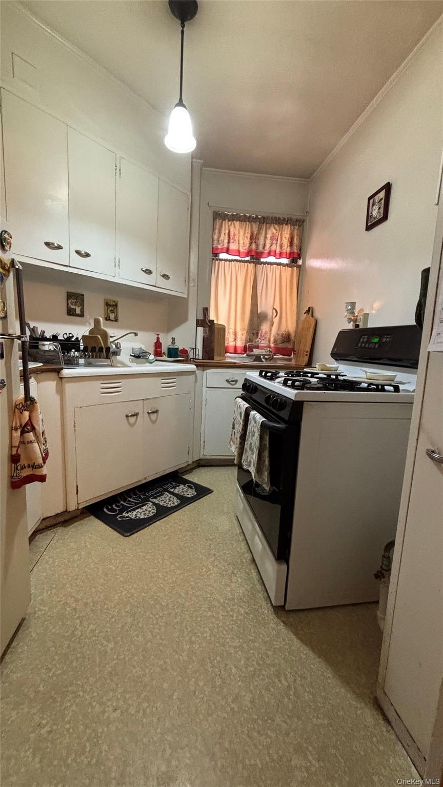 #4 photo, 1514 Unionport Road, Bronx , NY 10462