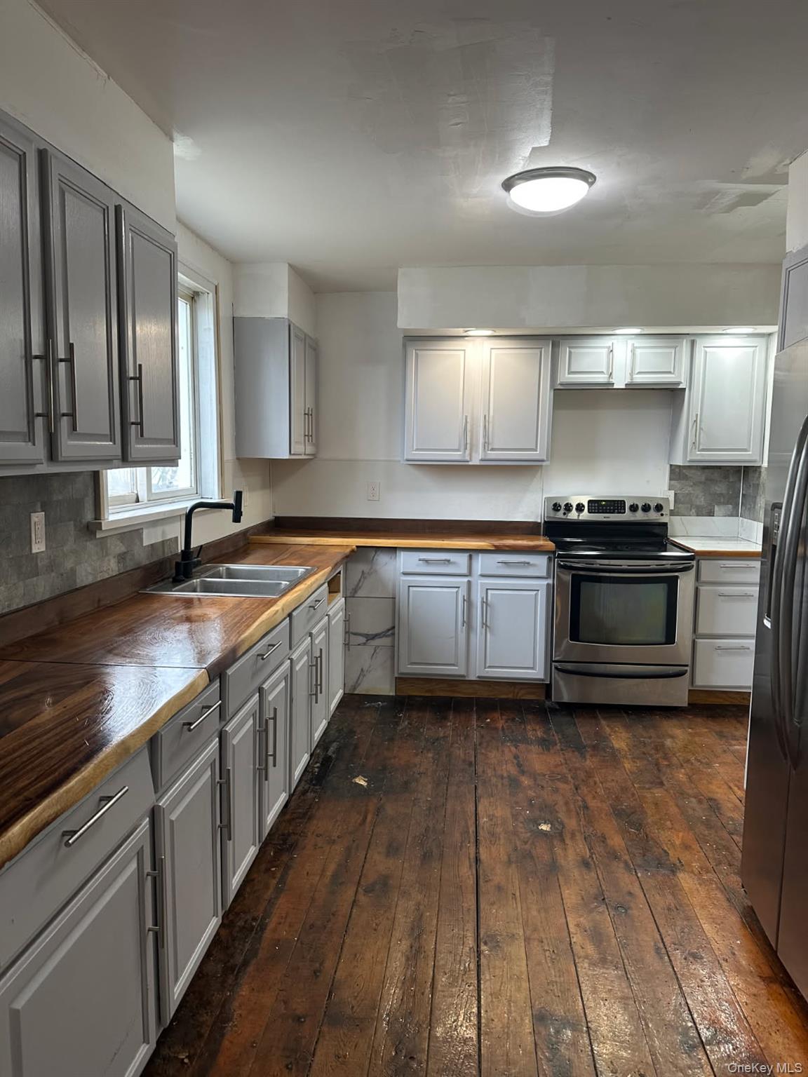 #7 photo, 42 Barcelow Street, Port Jervis , NY 12771