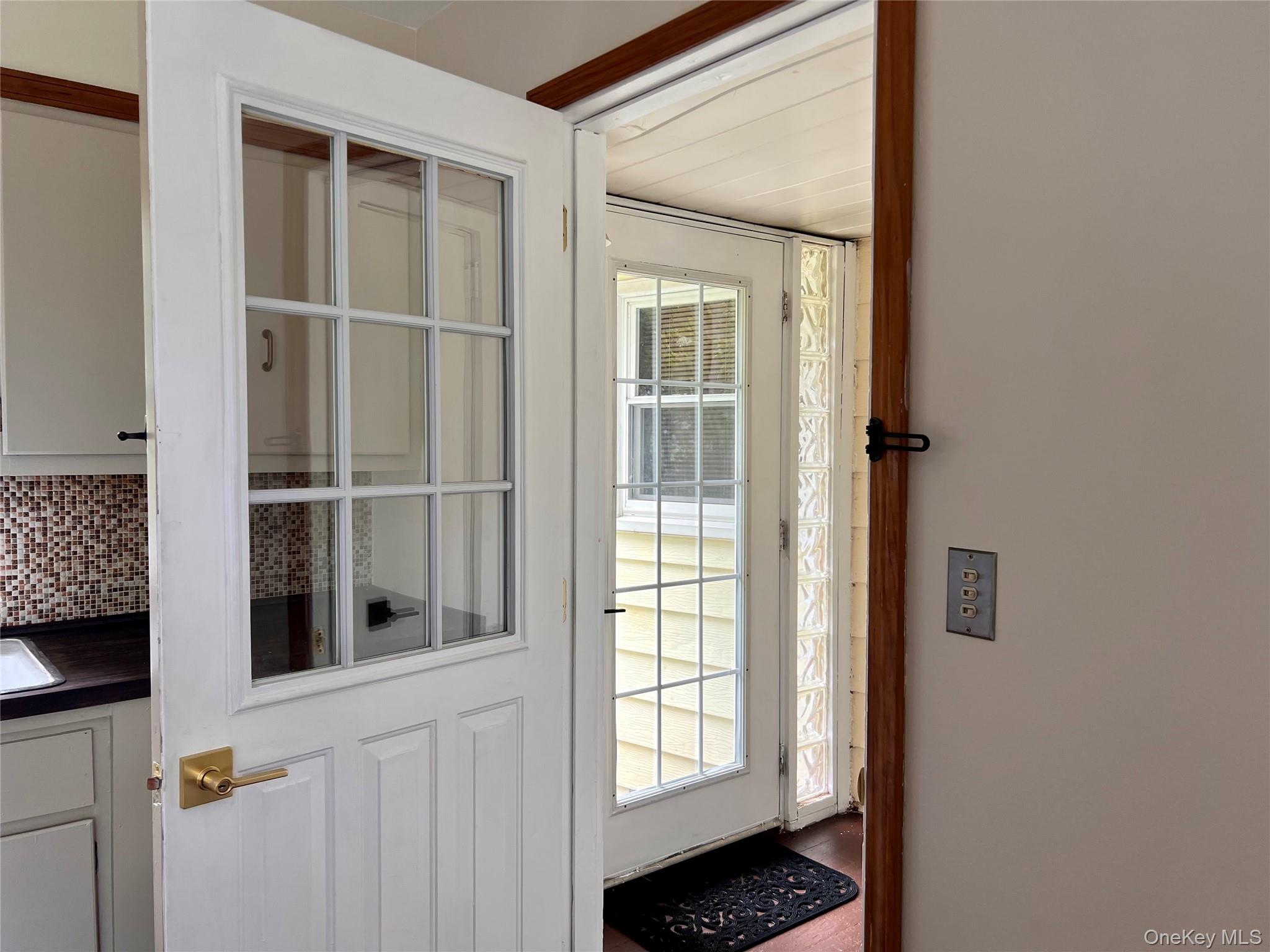 #18 photo, 2 Oak Street, Chester , NY 10918