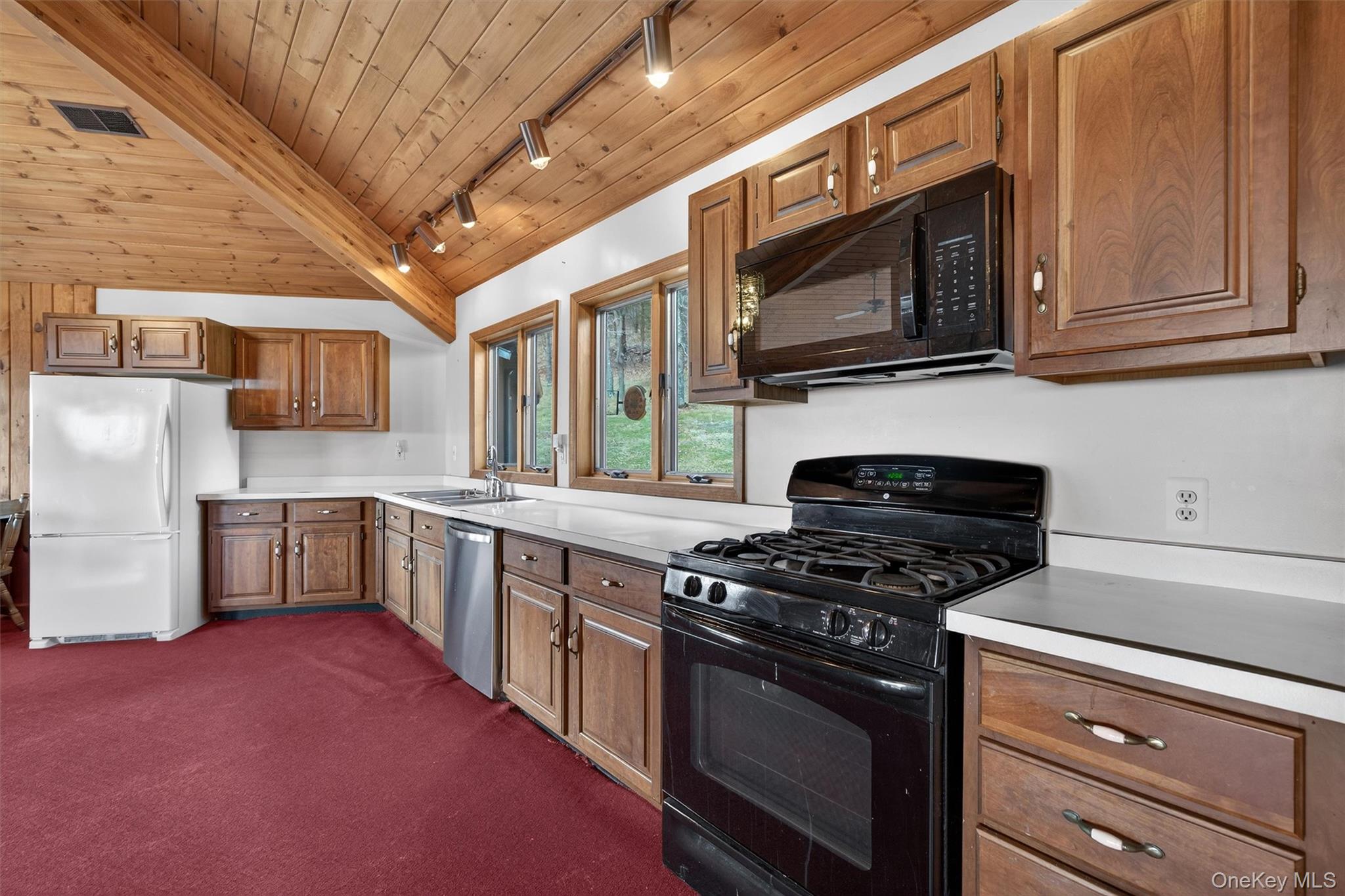 #13 photo, 963 Mountain Road, Port Jervis , NY 12771