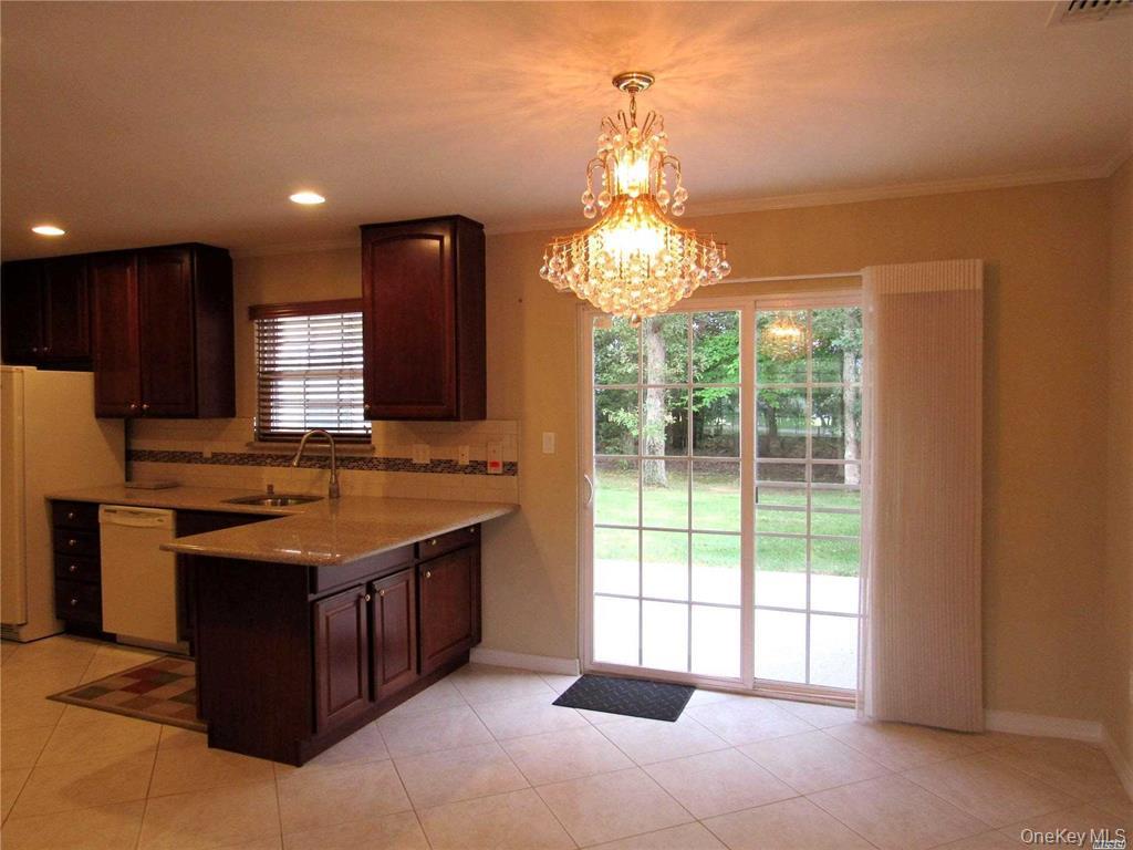 #6 photo, 2702 Amen Corner, Riverhead , NY 11901