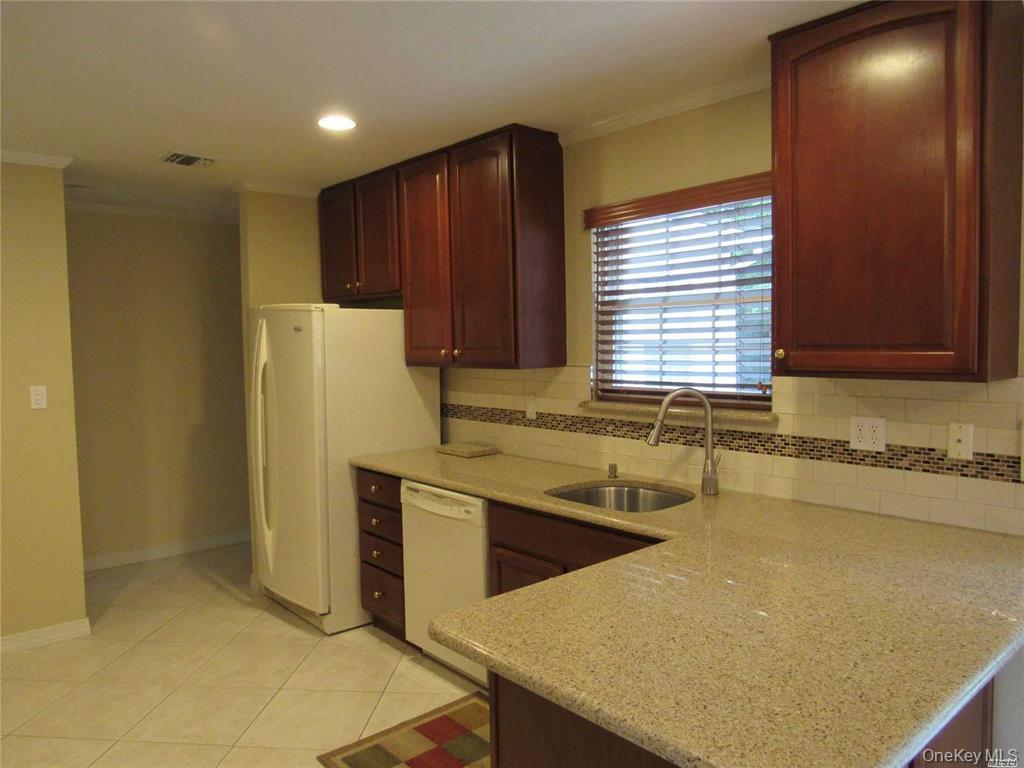 #7 photo, 2702 Amen Corner, Riverhead , NY 11901