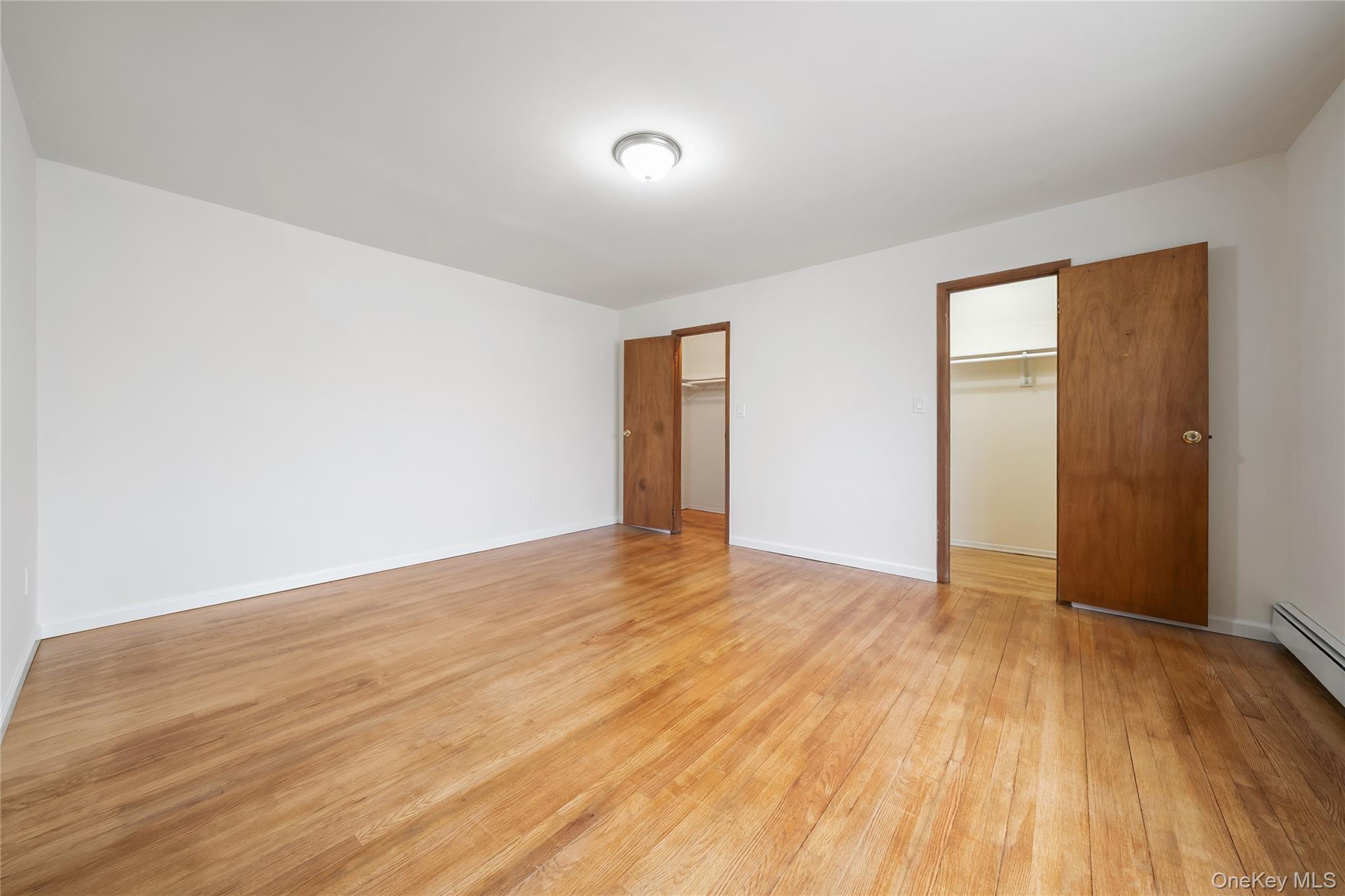 #13 photo, 67-37 79th Street, কুইন্‌স Middle Village , NY 11379