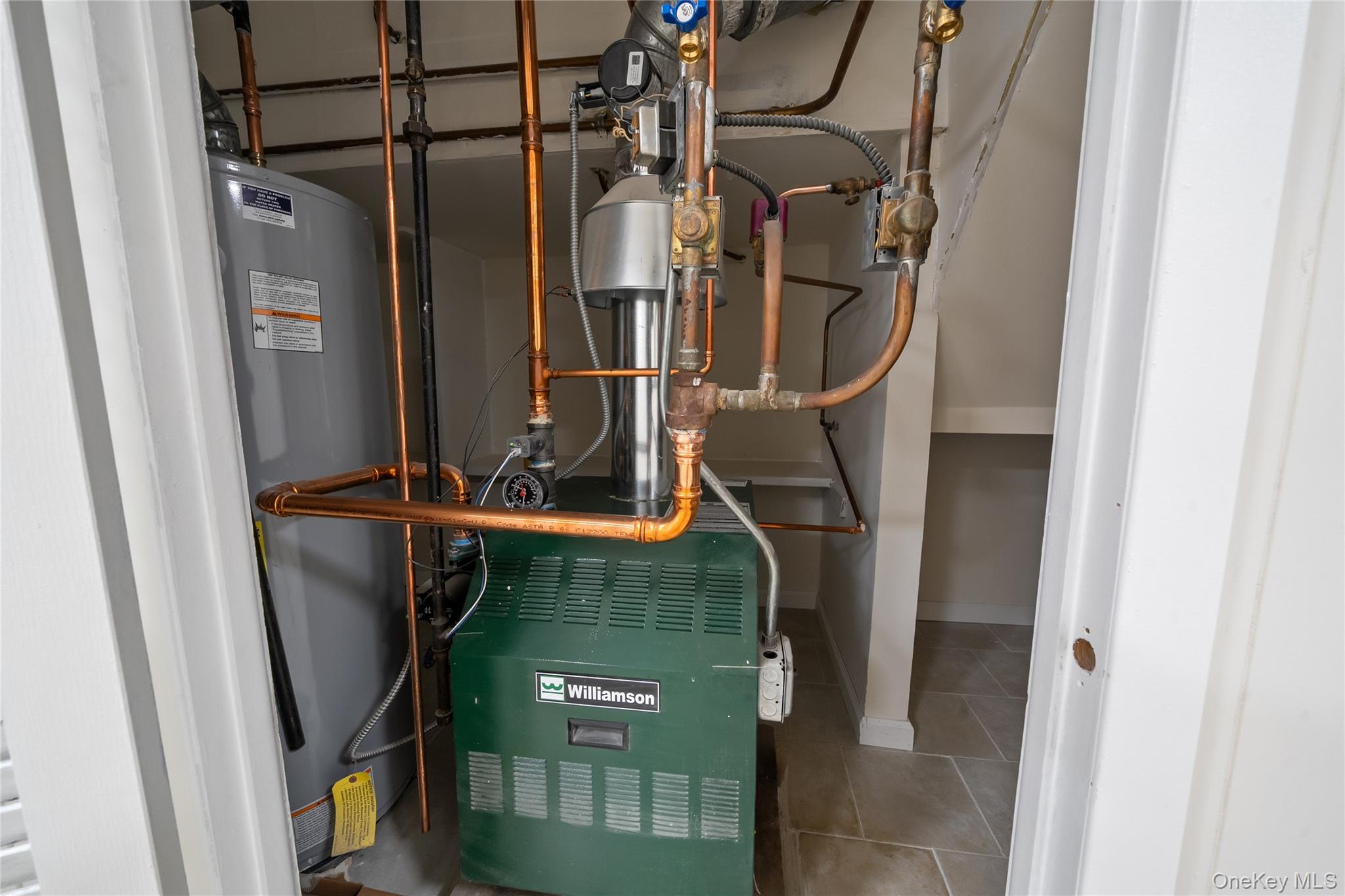 #19 photo, 67-37 79th Street, কুইন্‌স Middle Village , NY 11379