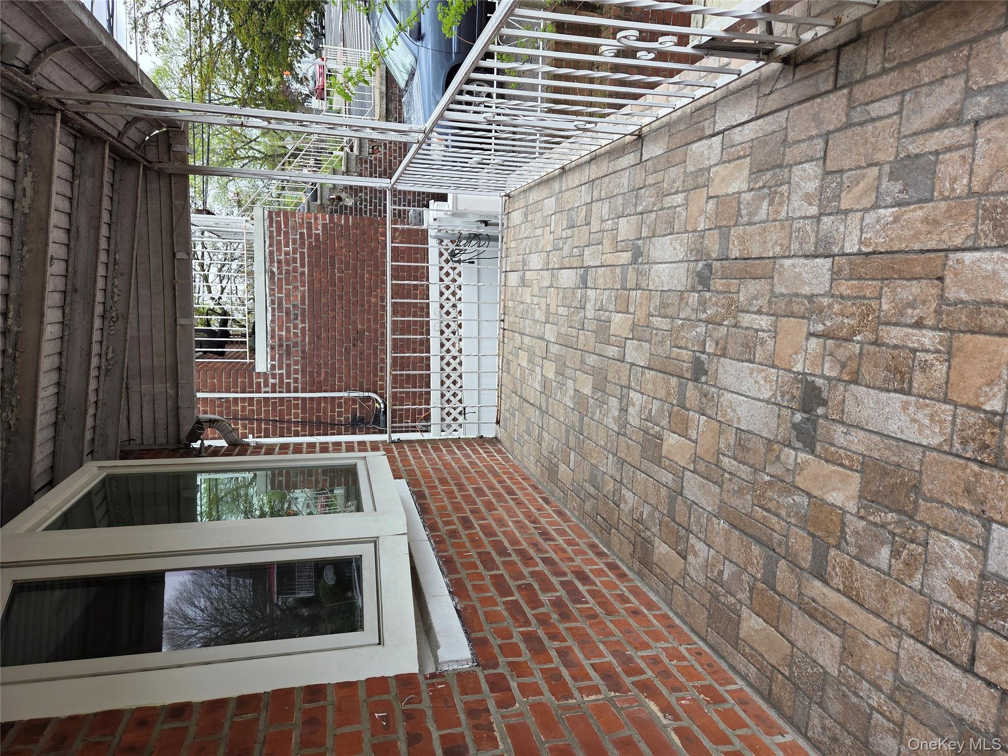 #15 photo, 1628 Allerton Avenue, Bronx , NY 10469