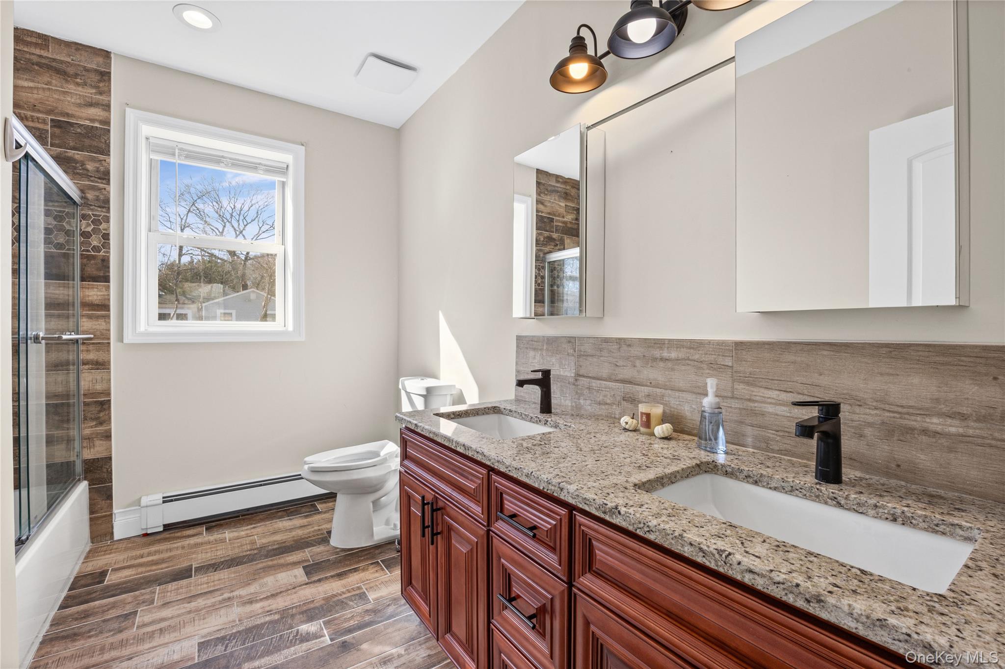 #17 photo, 19 Milburn Road, সাফোক কাউন্টি Sound Beach , NY 11789