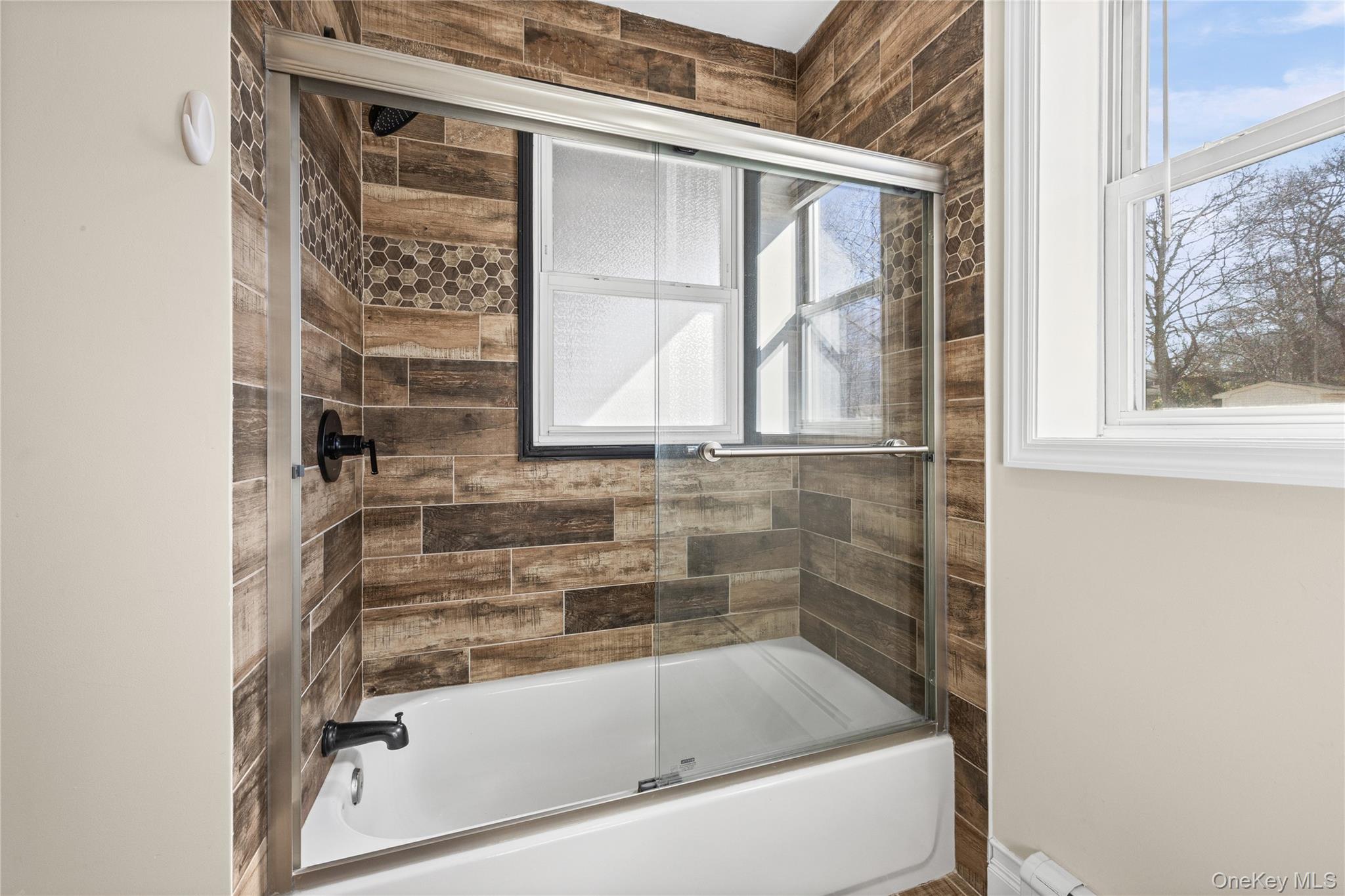 #18 photo, 19 Milburn Road, সাফোক কাউন্টি Sound Beach , NY 11789