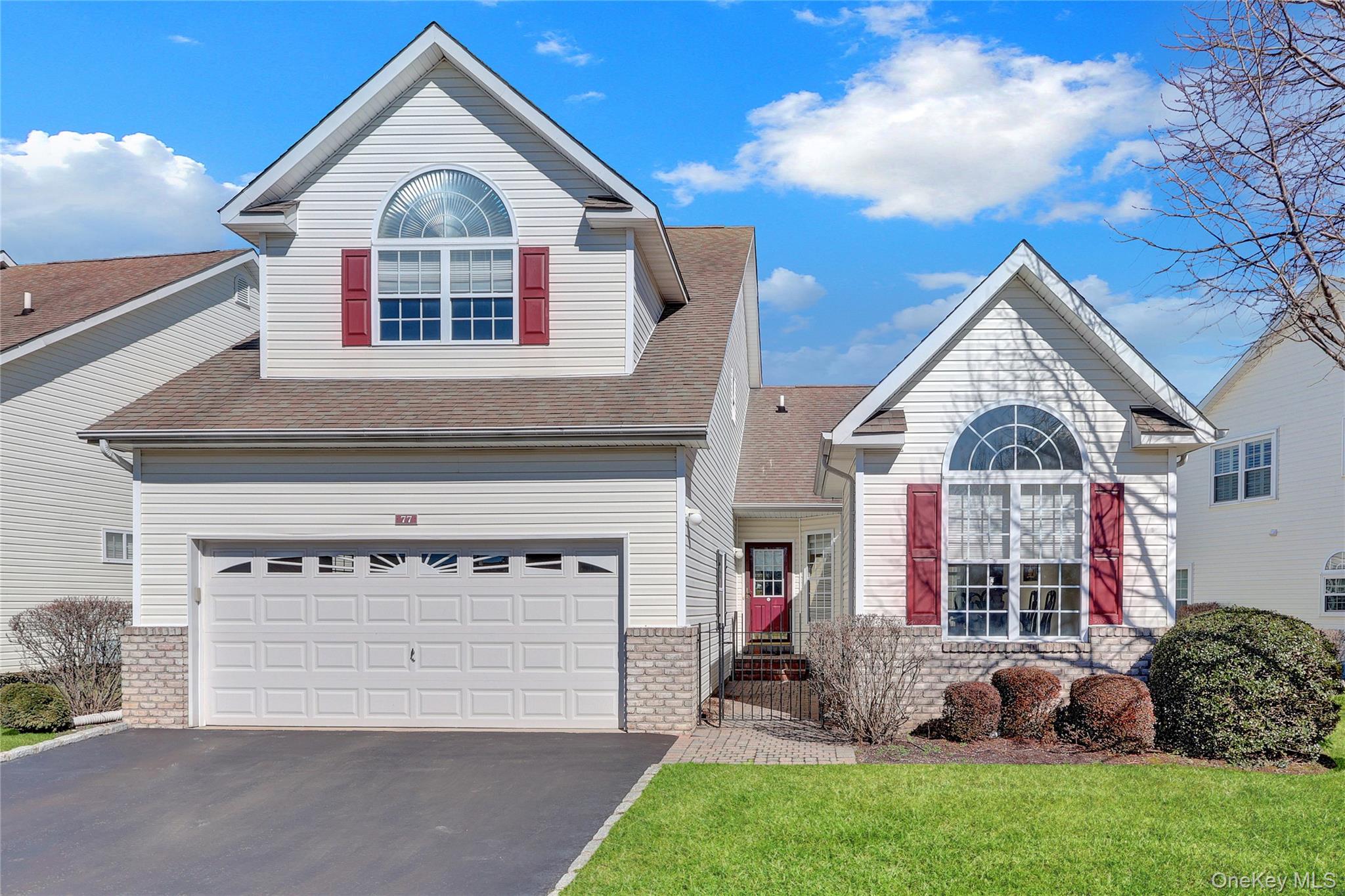 #1 photo, 77 Constantine way Way, מחוז סאפוק Mount Sinai , NY 11766