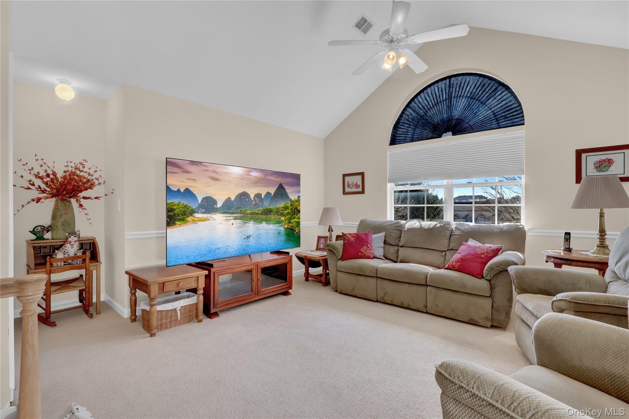 #20 photo, 77 Constantine way Way, מחוז סאפוק Mount Sinai , NY 11766