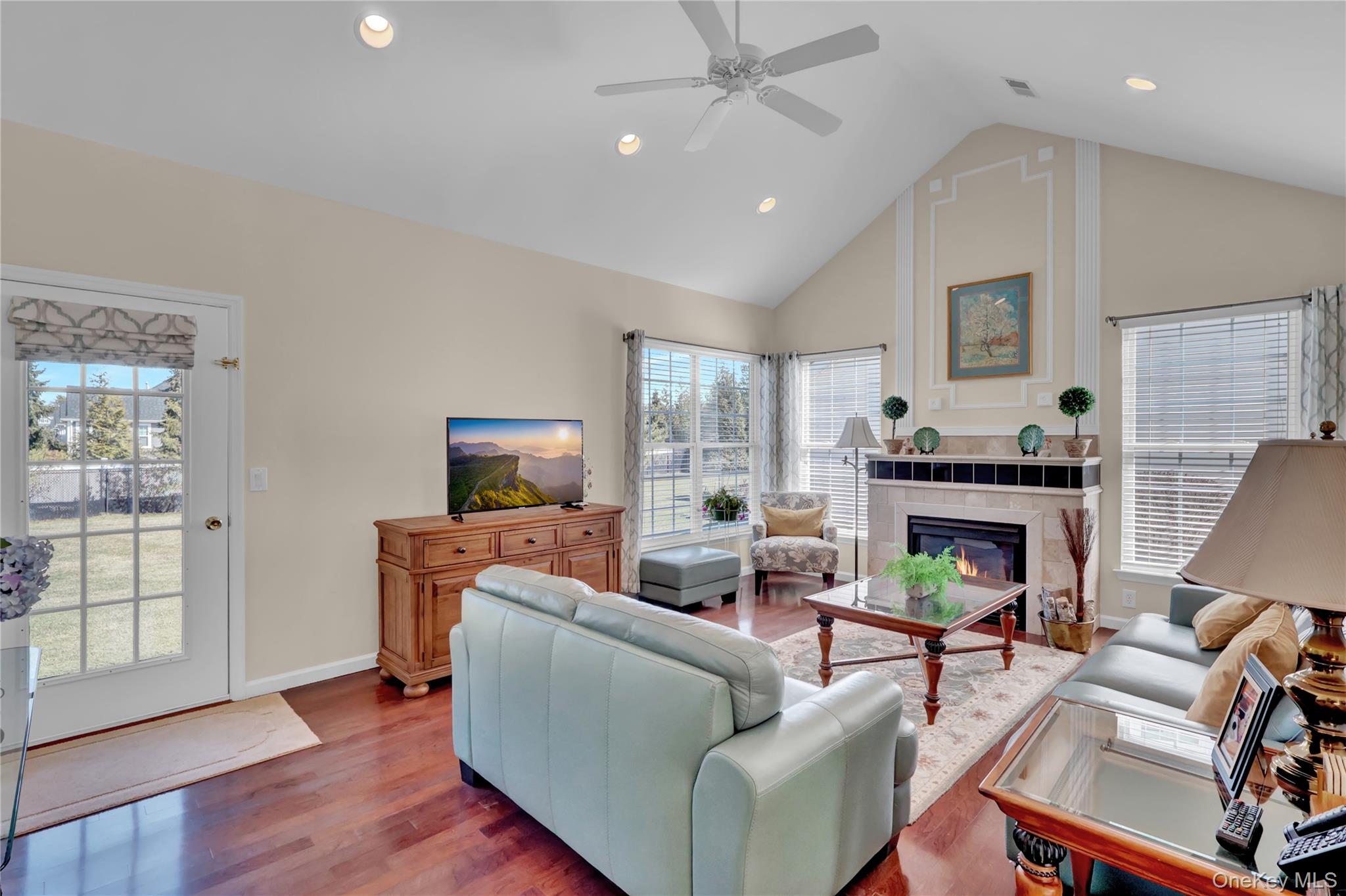 #5 photo, 77 Constantine way Way, מחוז סאפוק Mount Sinai , NY 11766