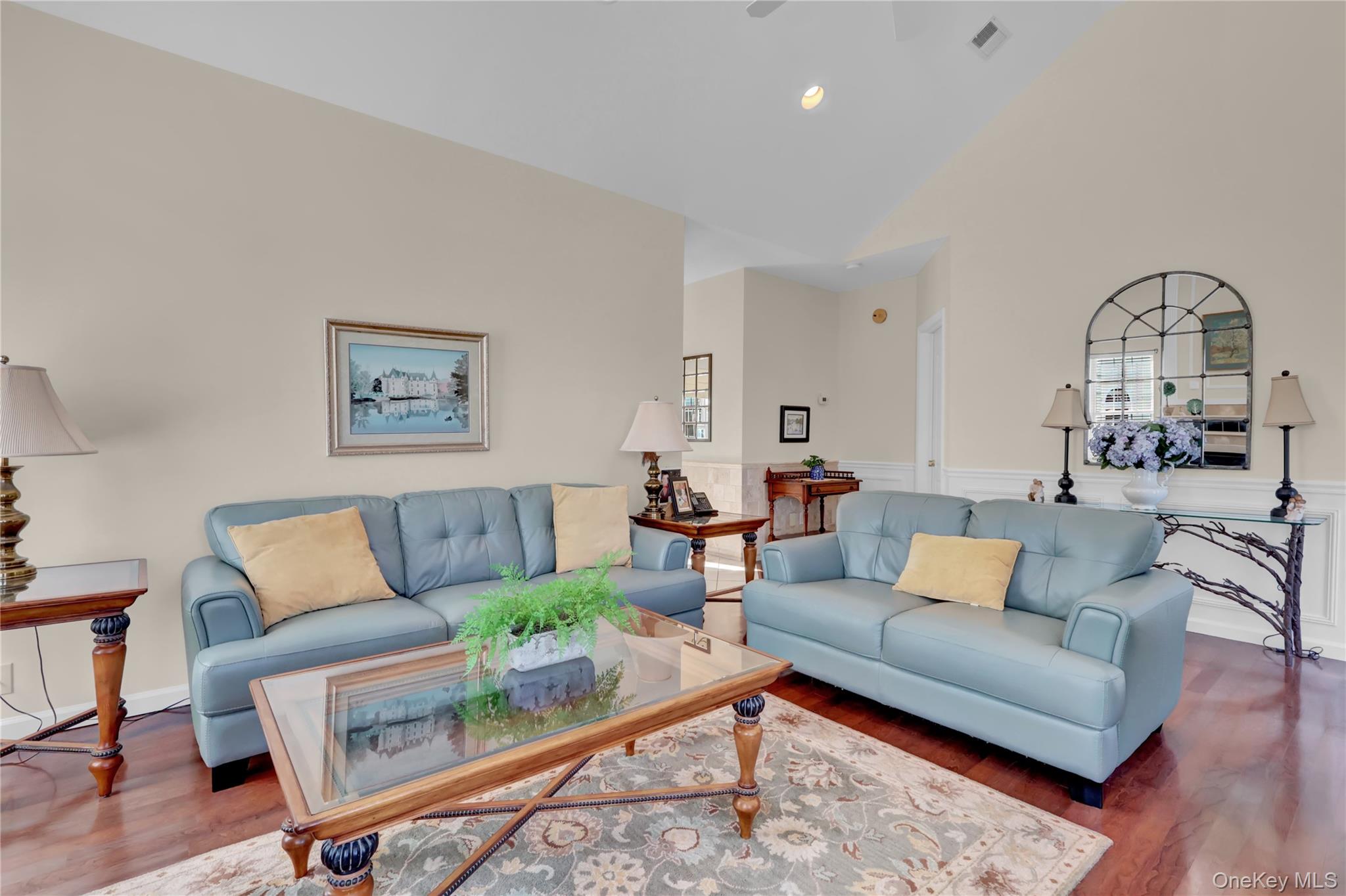 #7 photo, 77 Constantine way Way, מחוז סאפוק Mount Sinai , NY 11766