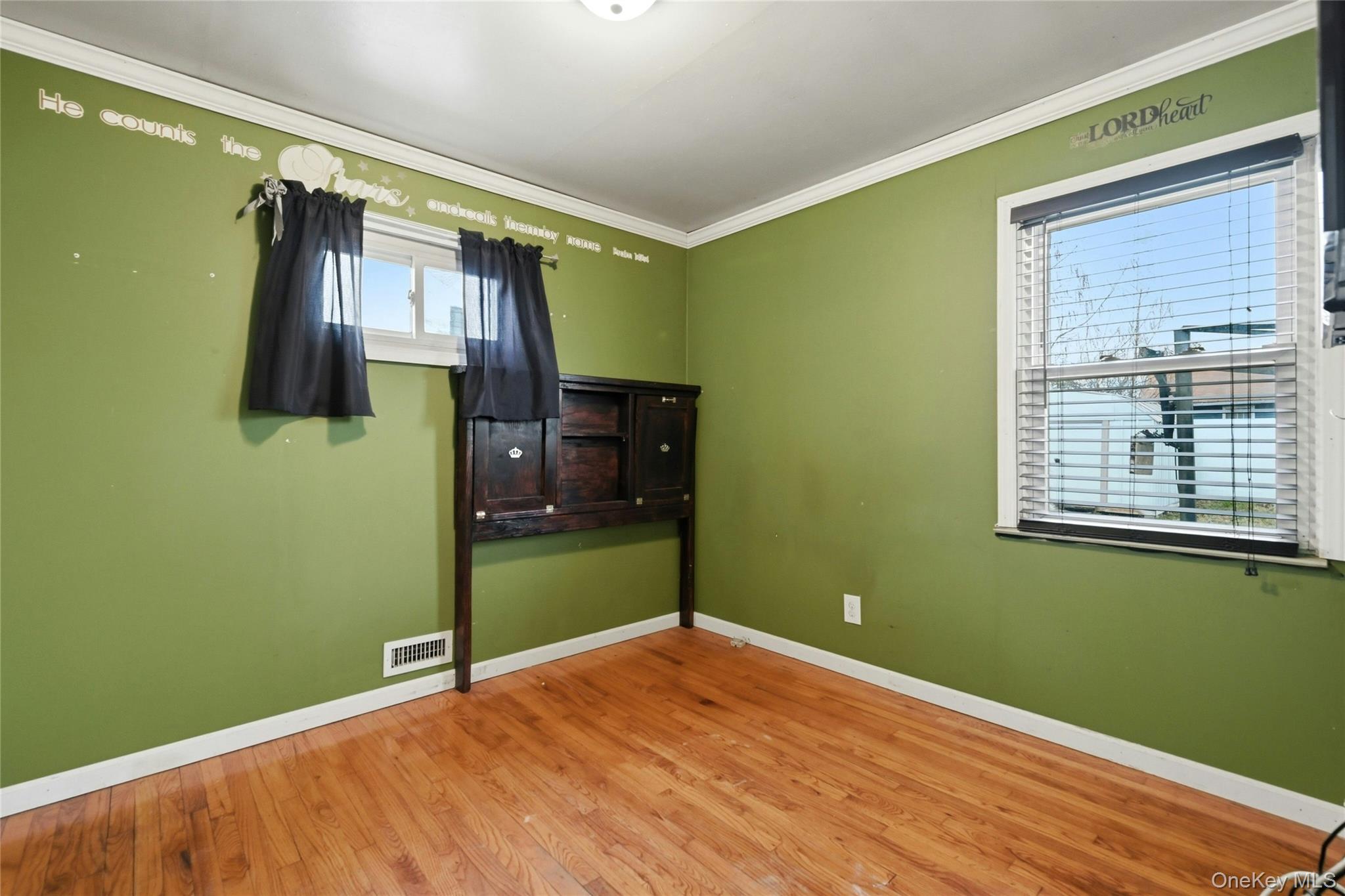 #12 photo, 135 Cumberbach Street, Wyandanch , NY 11798