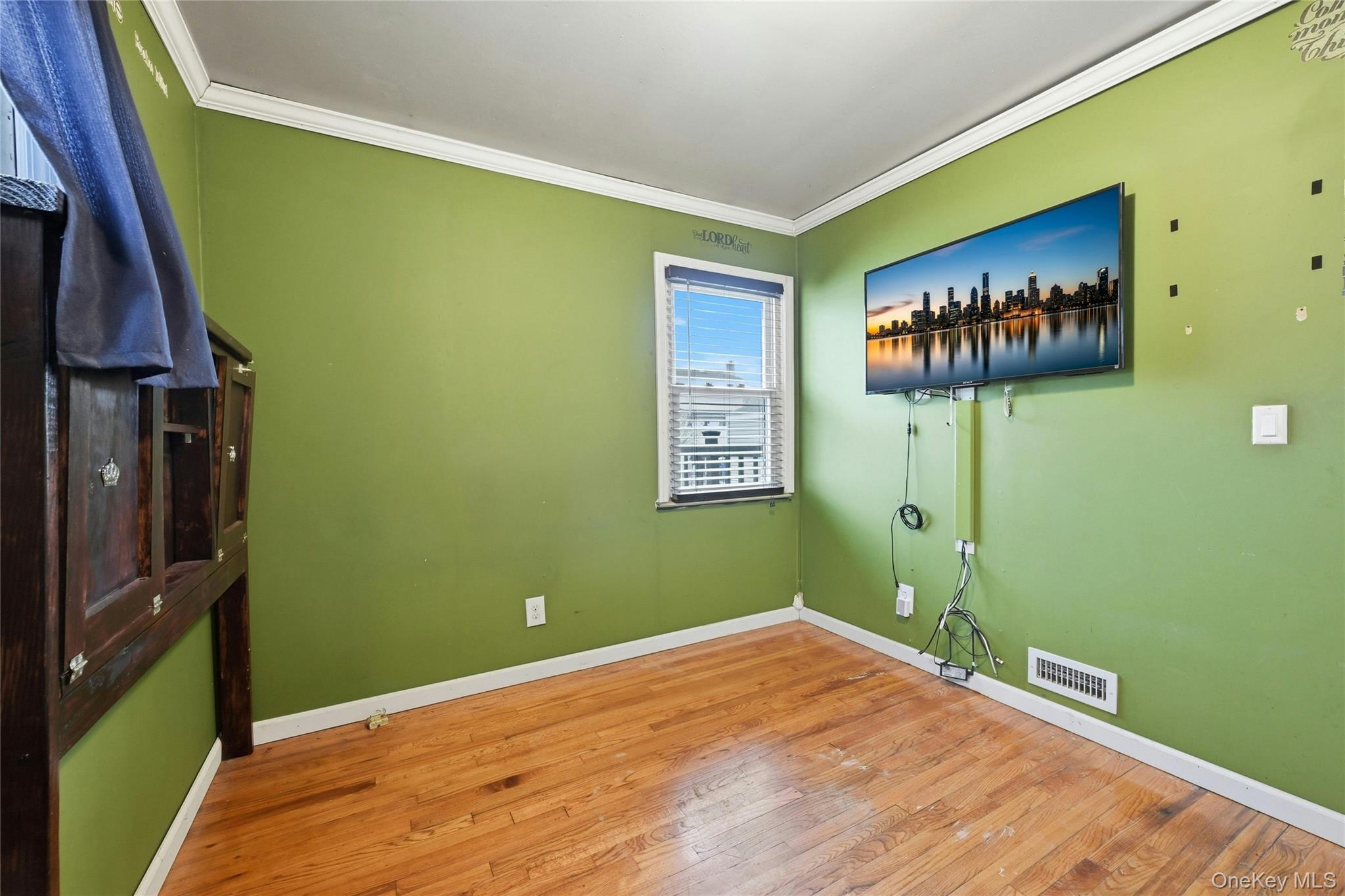 #13 photo, 135 Cumberbach Street, Wyandanch , NY 11798