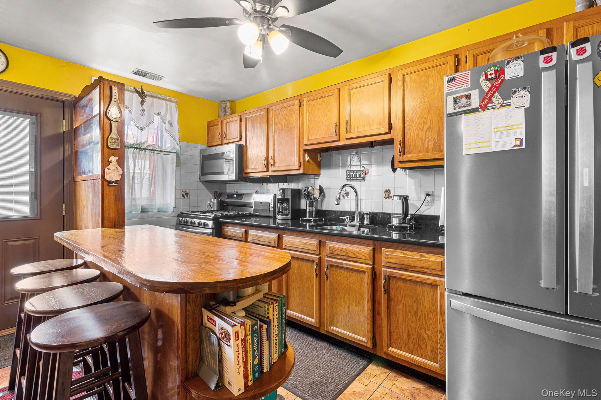 #11 photo, 460 Hinsdale Street, Brooklyn , NY 11207