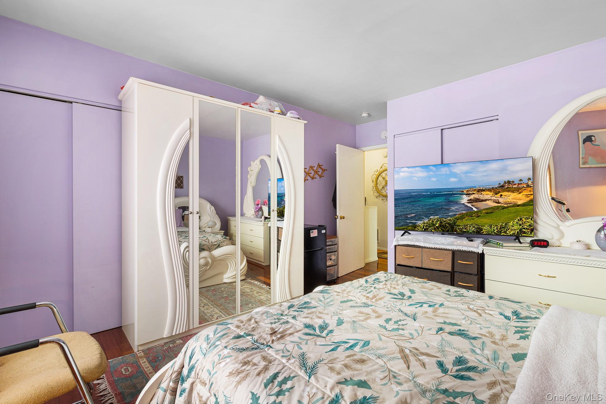 #17 photo, 460 Hinsdale Street, Brooklyn , NY 11207