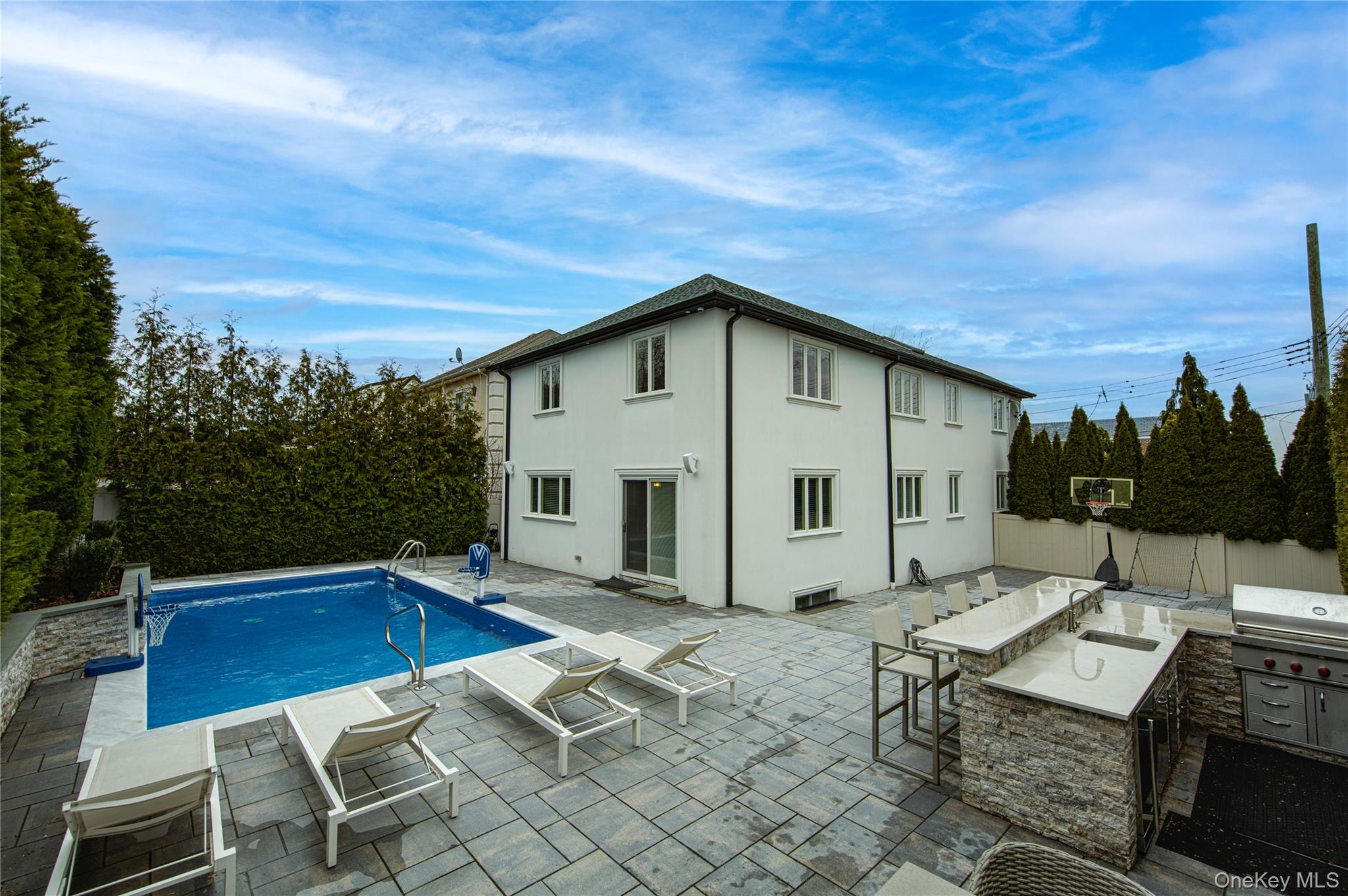 #2 photo, 15496 Riverside Drive, Whitestone , NY 11357