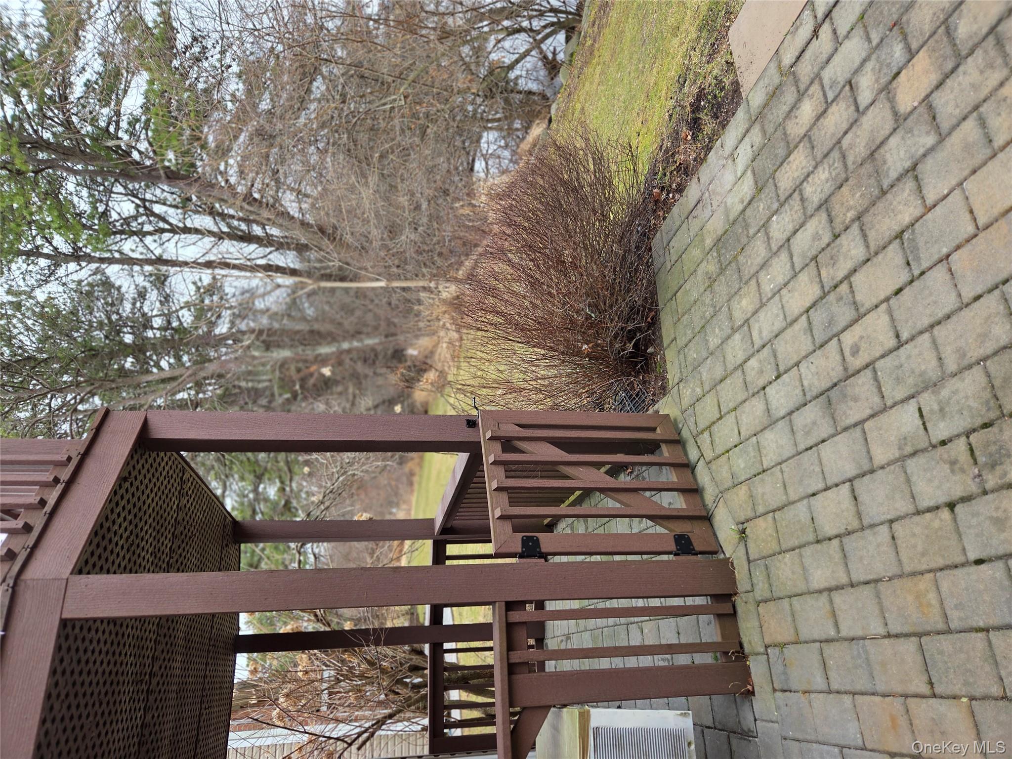 #8 photo, 40-171 W 4th Street, Patchogue , NY 11772