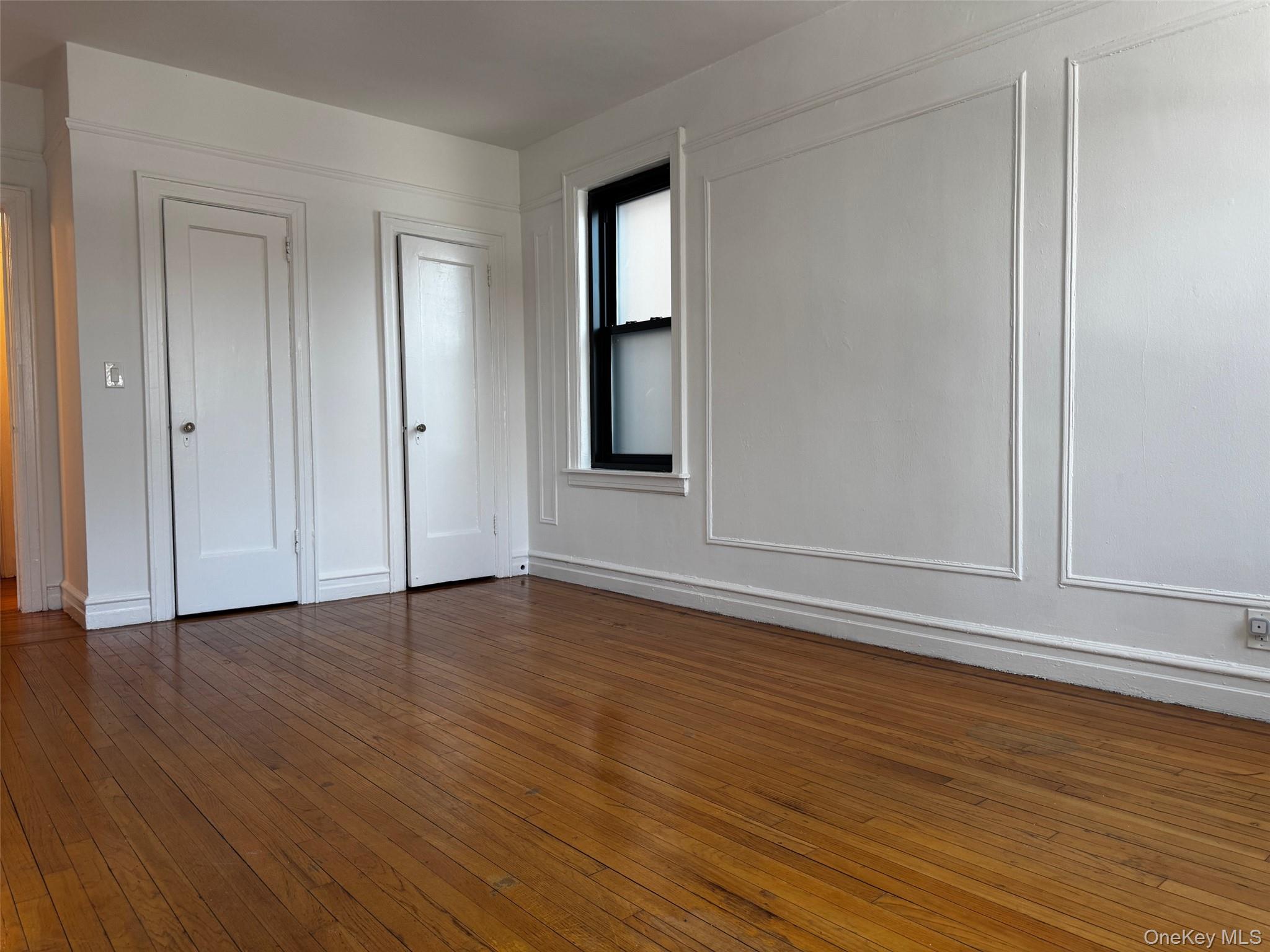 #4 photo, 76-66 Austin Street, Forest Hills , NY 11375