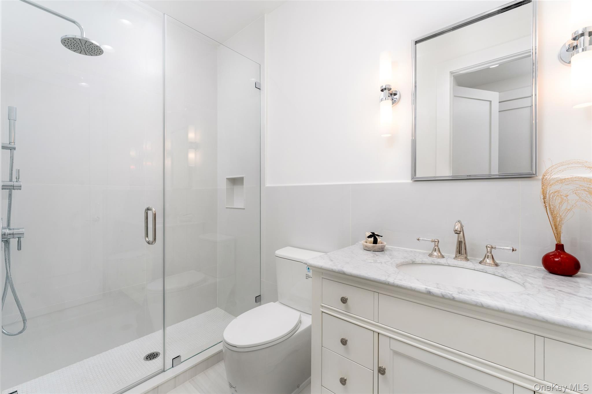 #12 photo, 40 Waters Edge Road, מחוז סאפוק Southampton , NY 11968