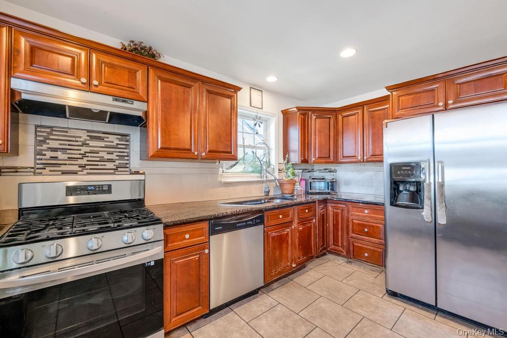 #17 photo, 49 Lester Avenue, Freeport , NY 11520