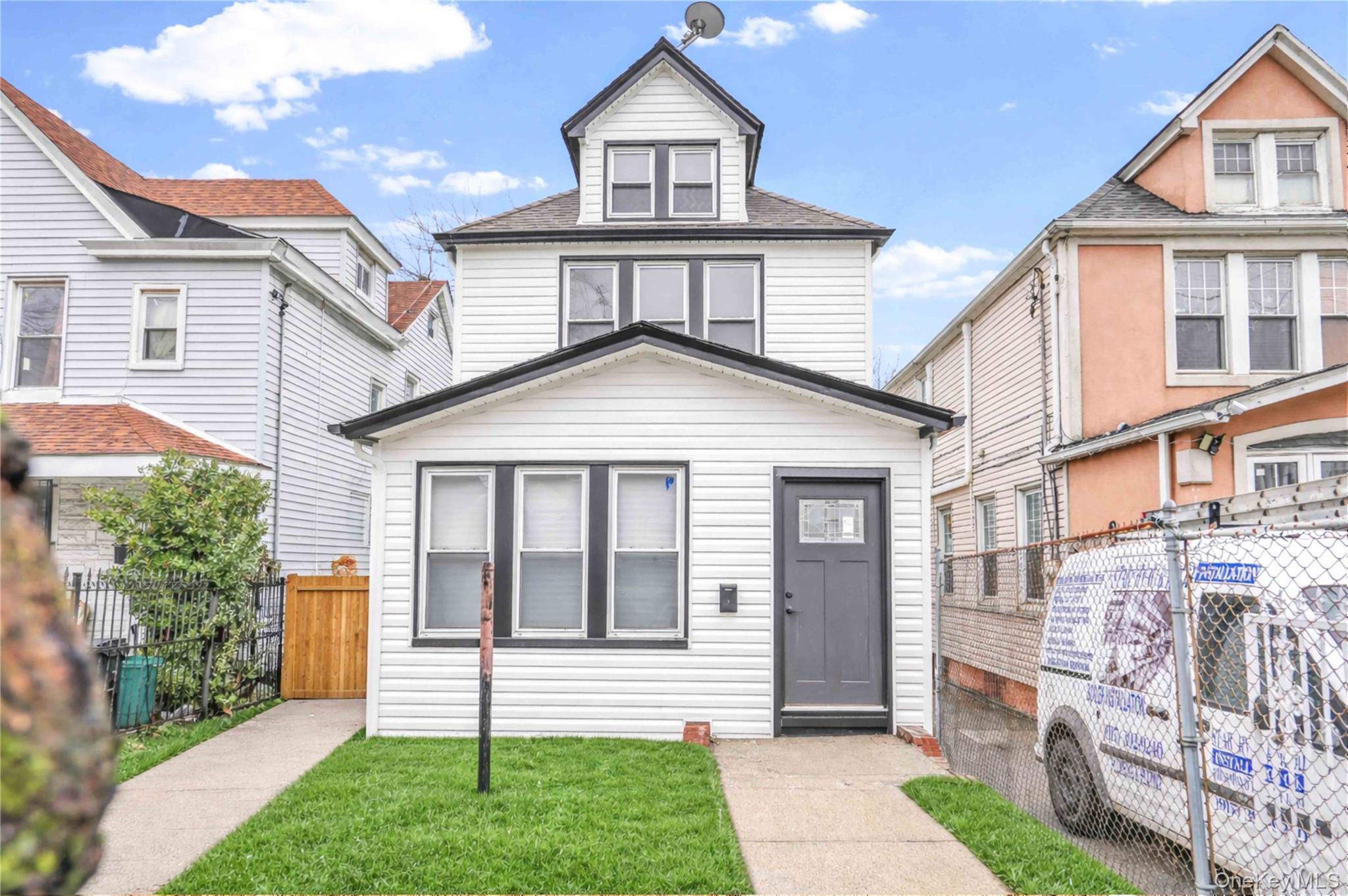 #2 photo, 10328 135th Street, Richmond Hill S. , NY 11419