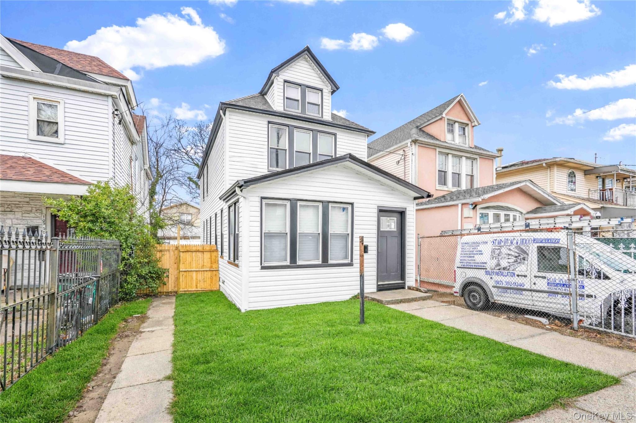 #3 photo, 10328 135th Street, Richmond Hill S. , NY 11419