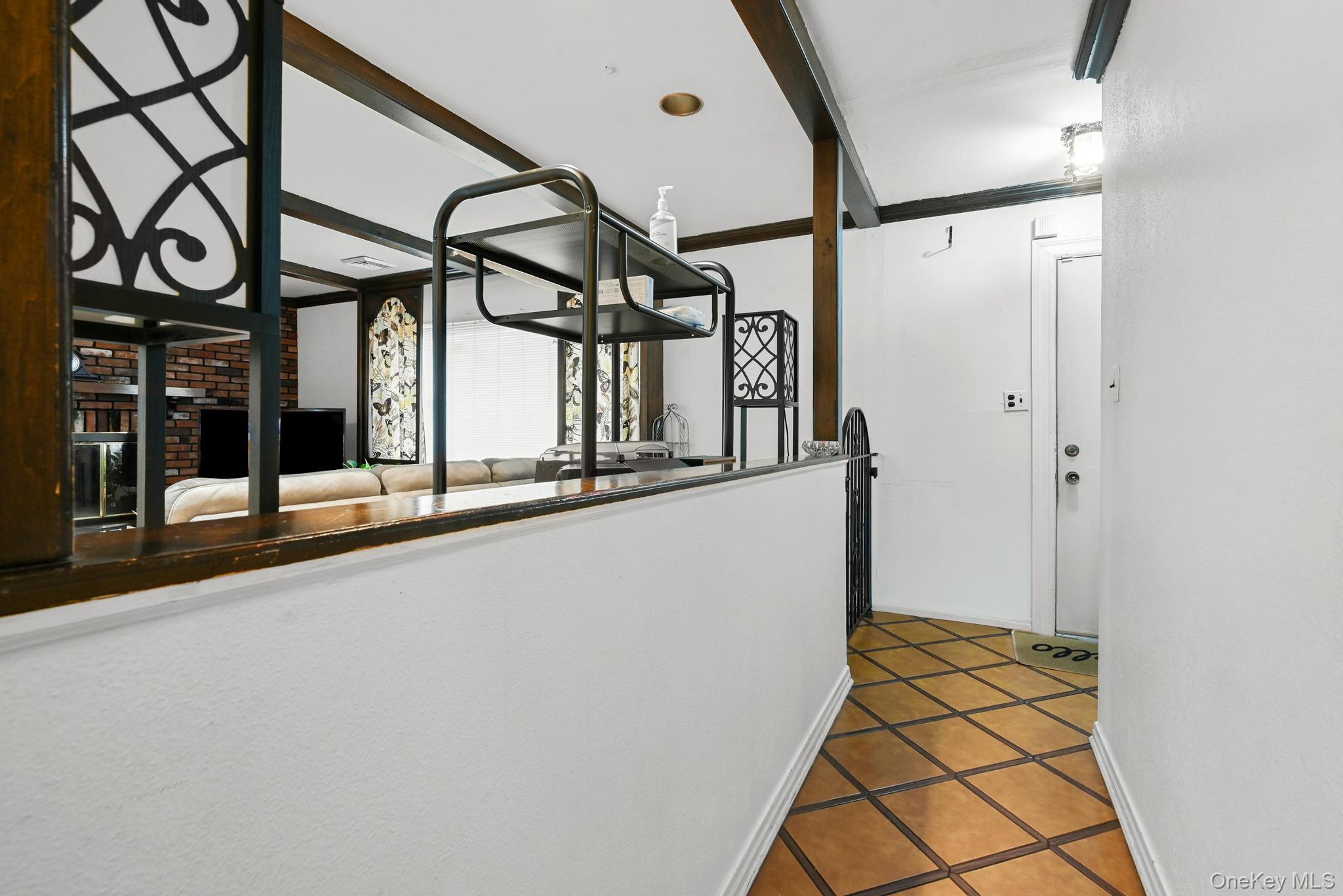 #20 photo, 2225 Leighton Road, Нассау ‖ Elmont , NY 11003