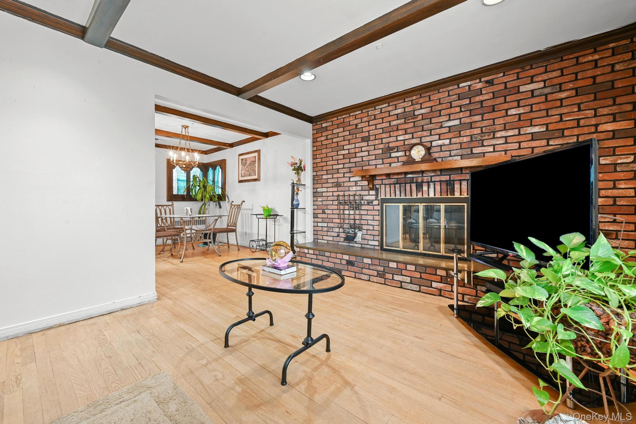 #7 photo, 2225 Leighton Road, Нассау ‖ Elmont , NY 11003