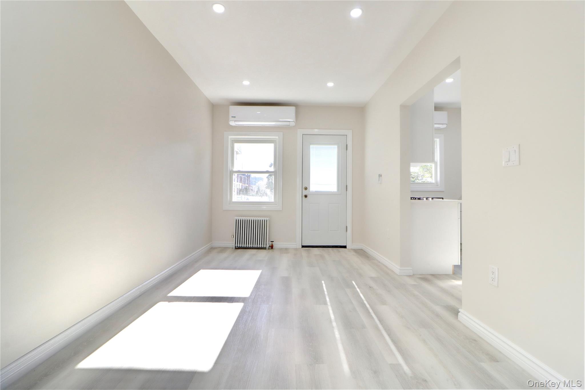 #10 photo, 6110 84th Street, কুইন্‌স Middle Village , NY 11379