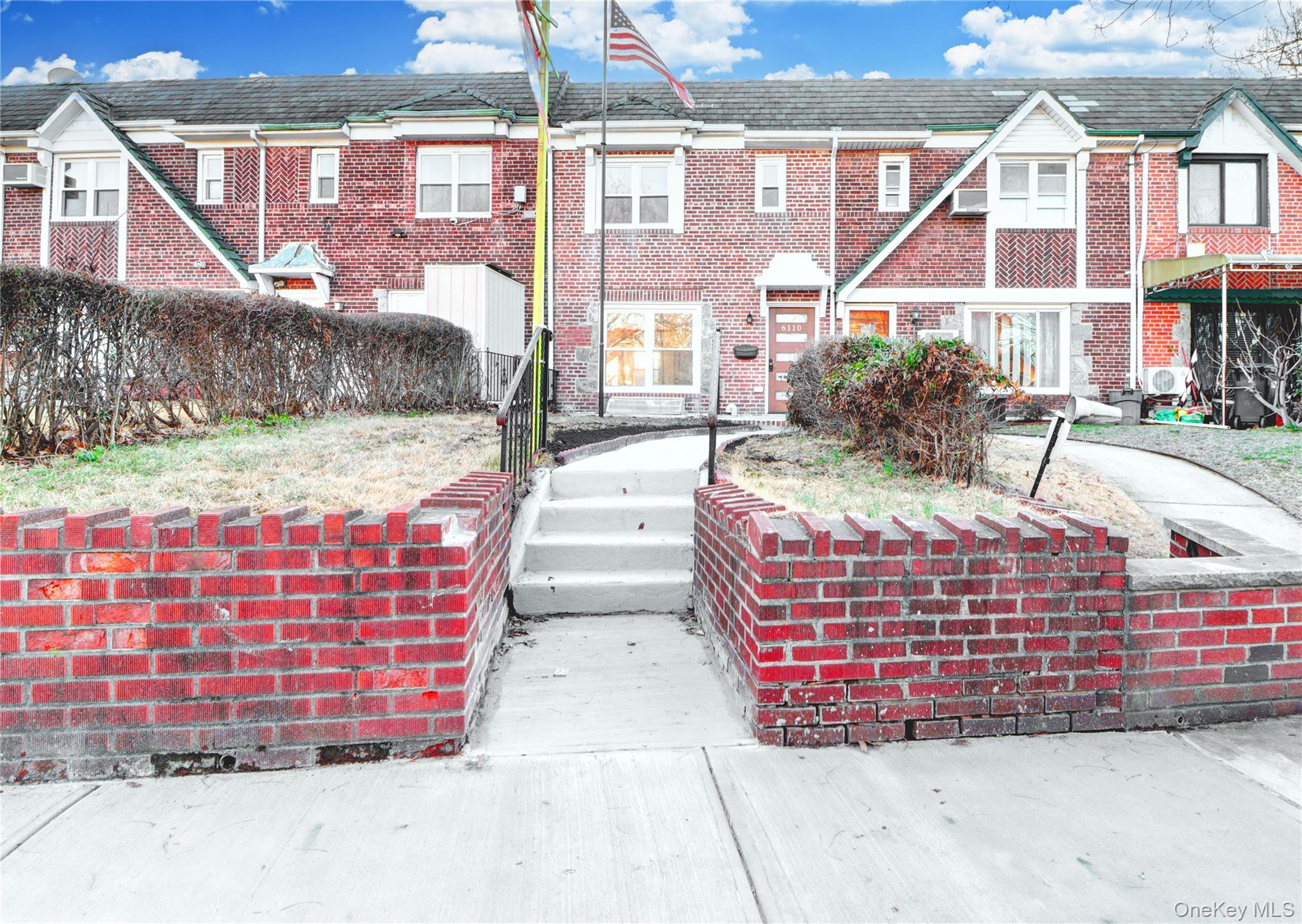 #2 photo, 6110 84th Street, কুইন্‌স Middle Village , NY 11379