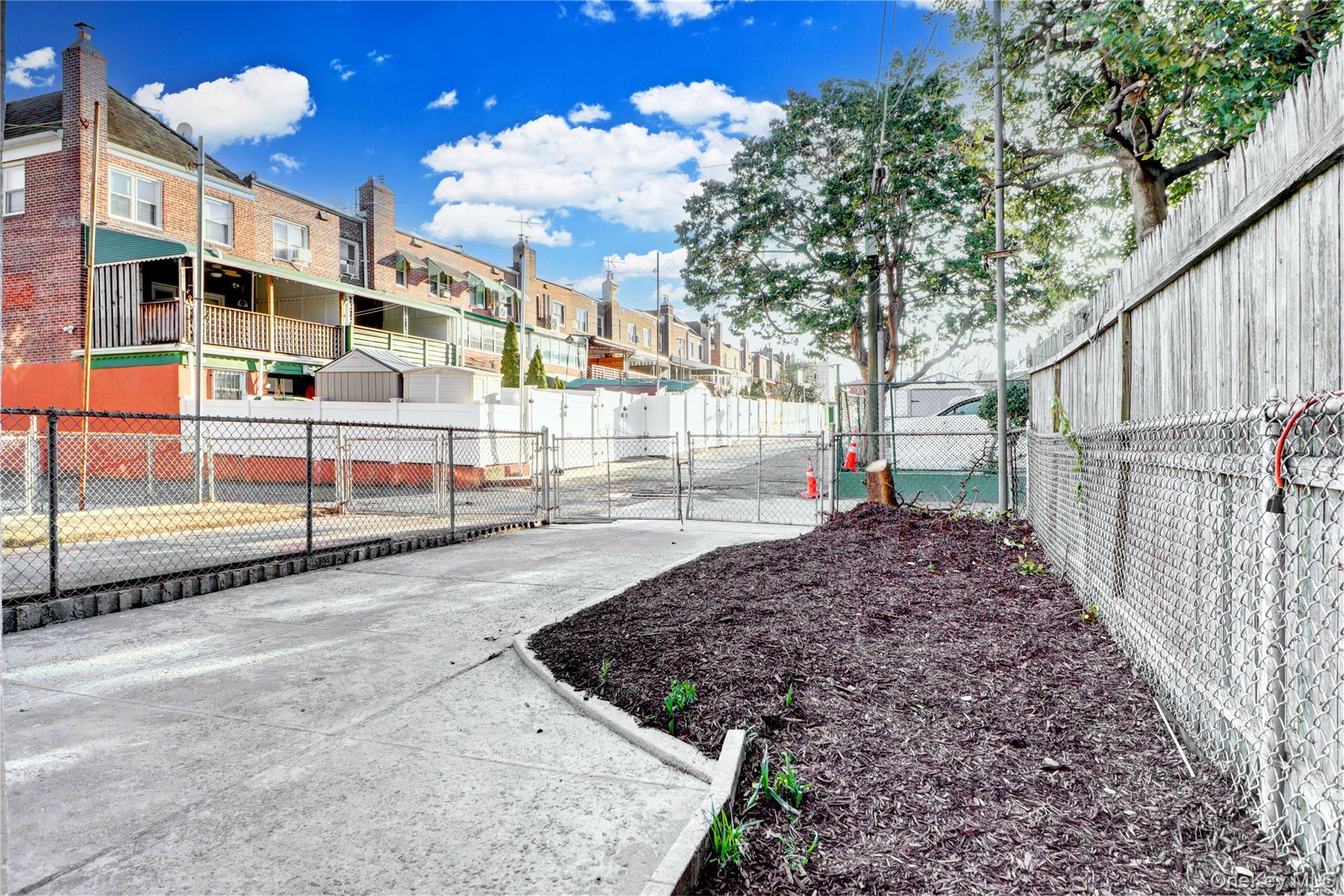 #4 photo, 6110 84th Street, কুইন্‌স Middle Village , NY 11379