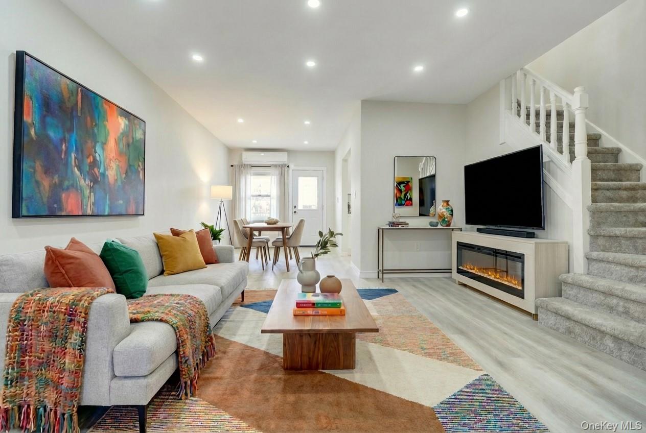 #6 photo, 6110 84th Street, কুইন্‌স Middle Village , NY 11379