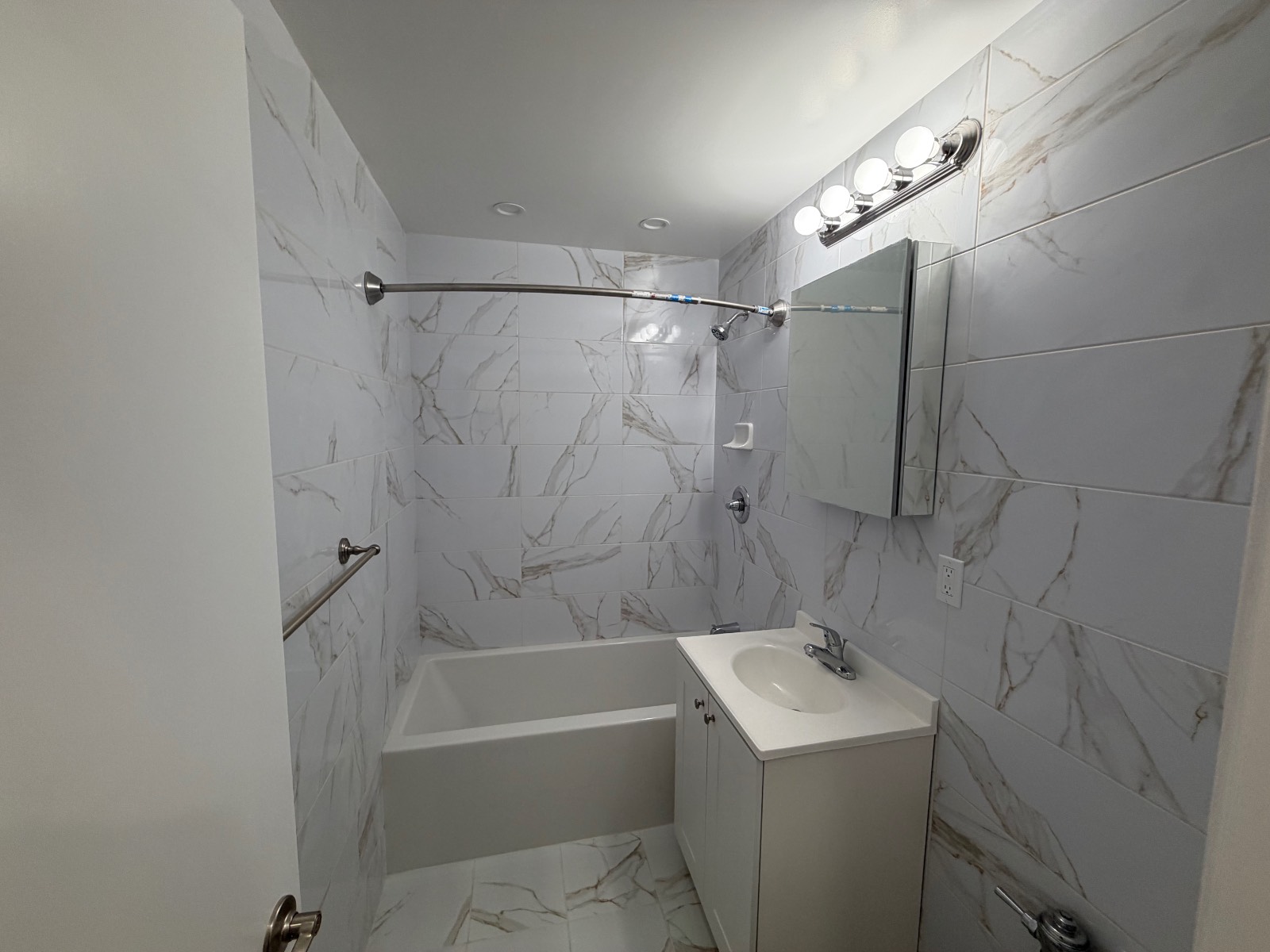 #8 photo, 1917 Avenue O, #4C, Midwood , NY 11230