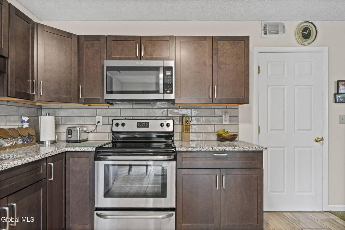 #3 photo, 4 Deerfield Drive, Cohoes , NY 12047