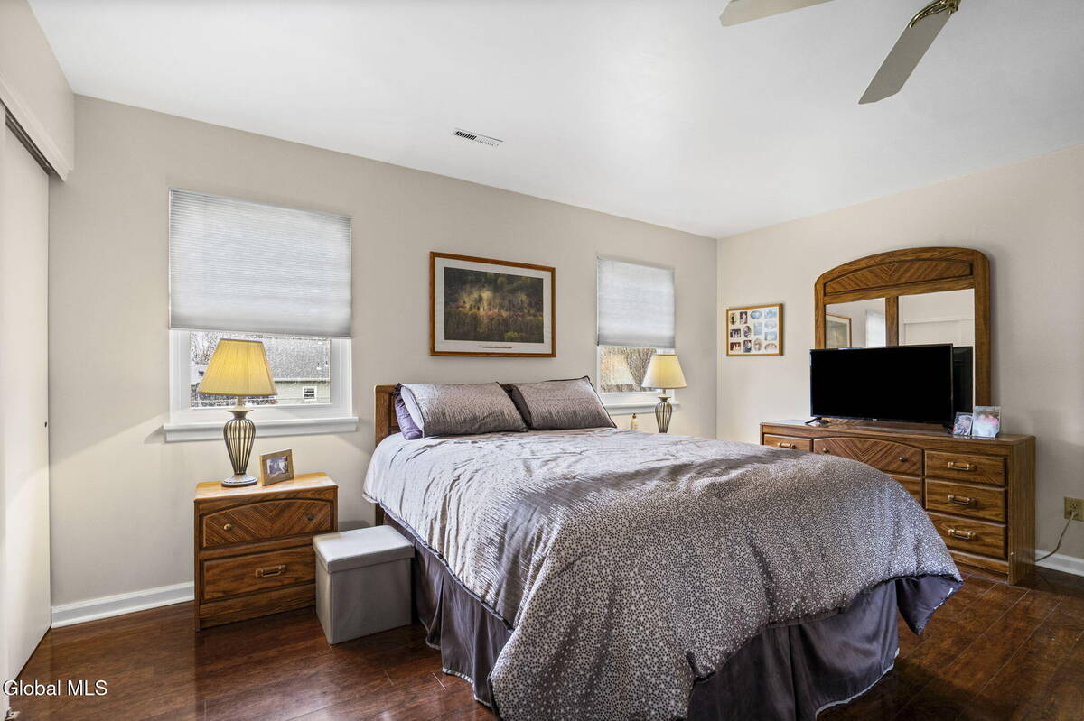 #7 photo, 4 Deerfield Drive, Cohoes , NY 12047