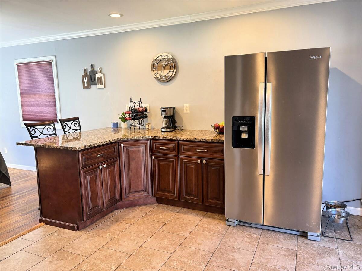 #3 photo, 23 Kime Avenue, North Babylon , NY 11703