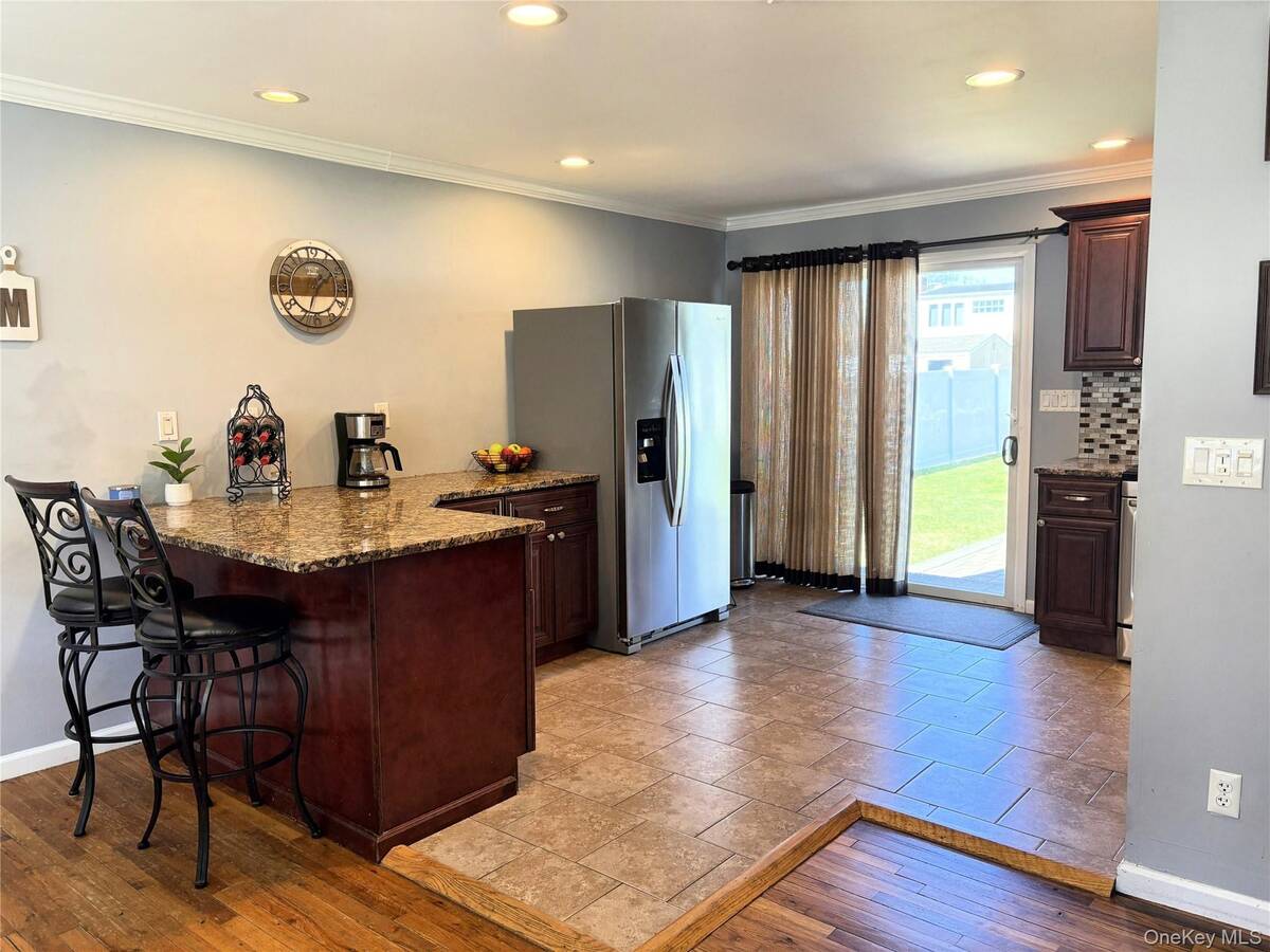 #4 photo, 23 Kime Avenue, North Babylon , NY 11703