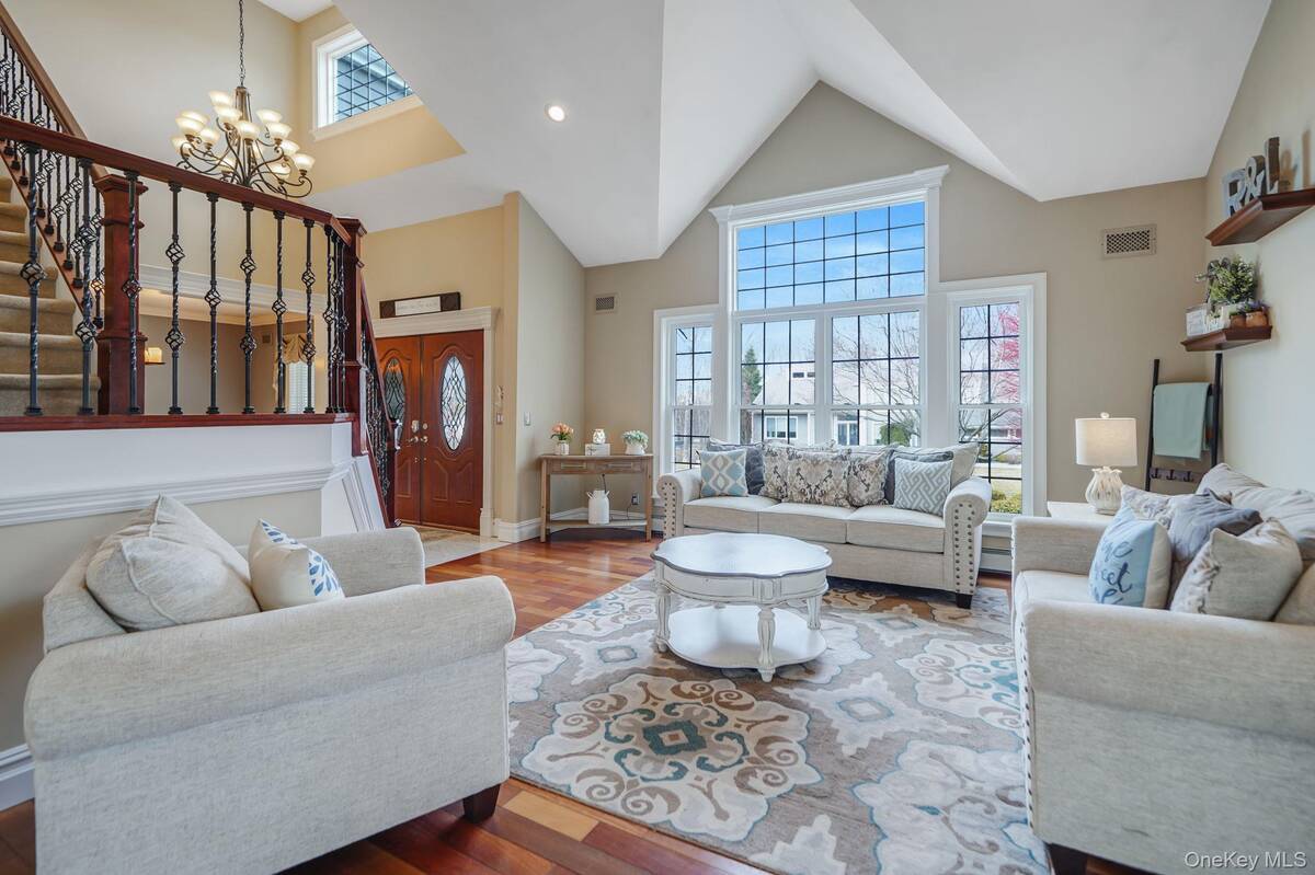 #14 photo, 8 Kimberly Court, Manorville , NY 11949