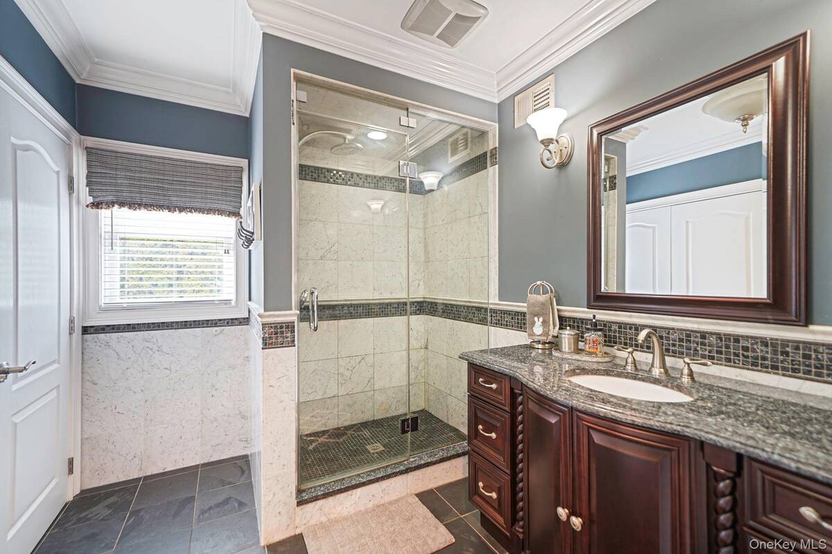 #25 photo, 8 Kimberly Court, Manorville , NY 11949