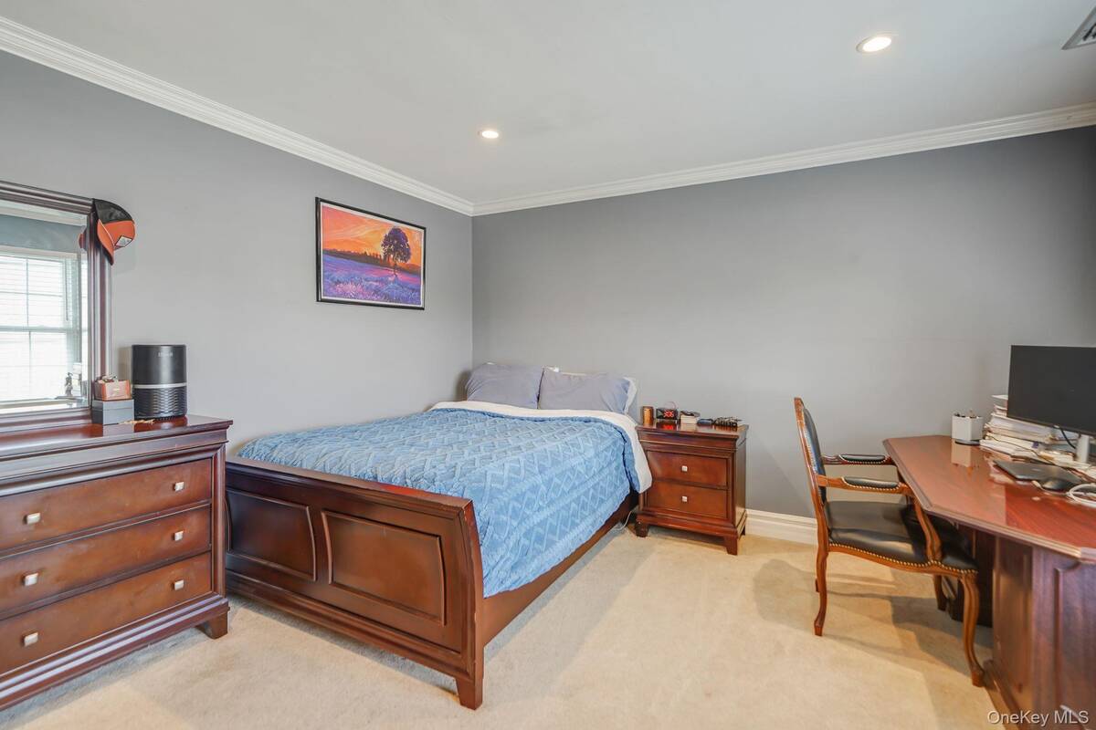 #27 photo, 8 Kimberly Court, Manorville , NY 11949