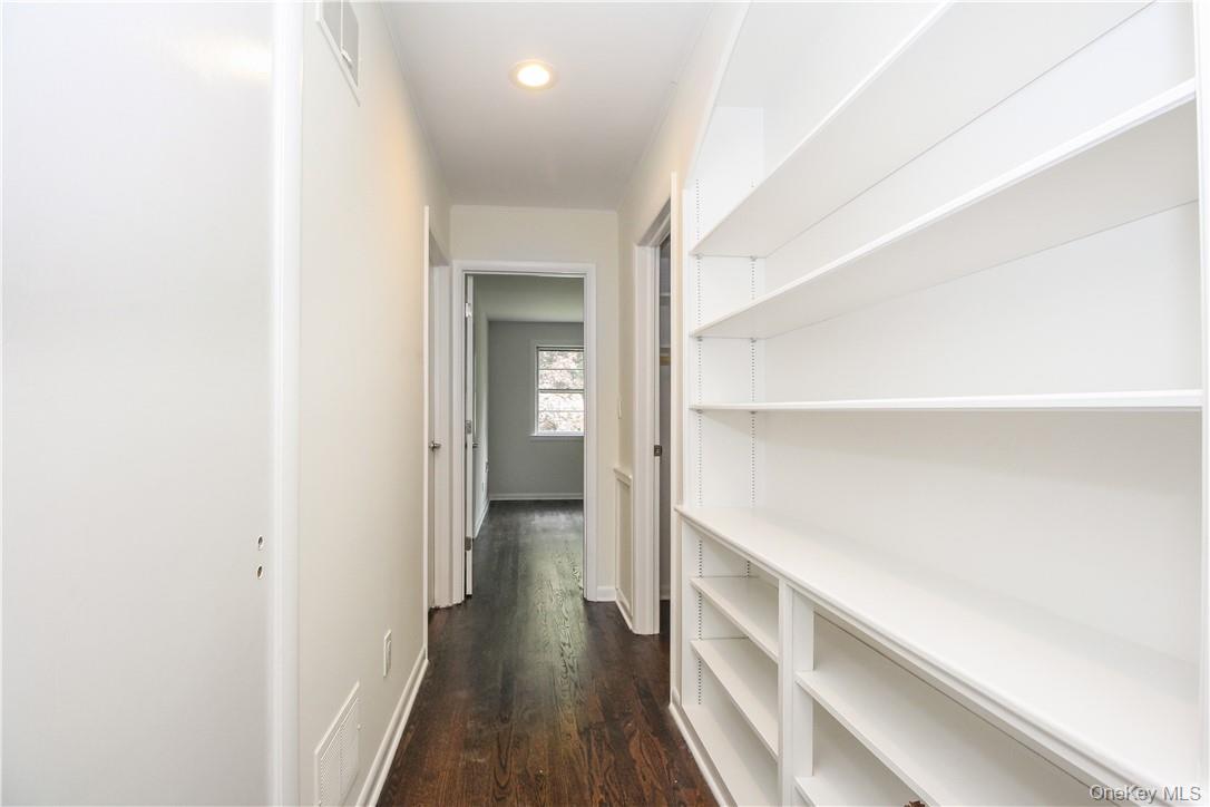 #14 photo, 205 Soundview Avenue, White Plains , NY 10606